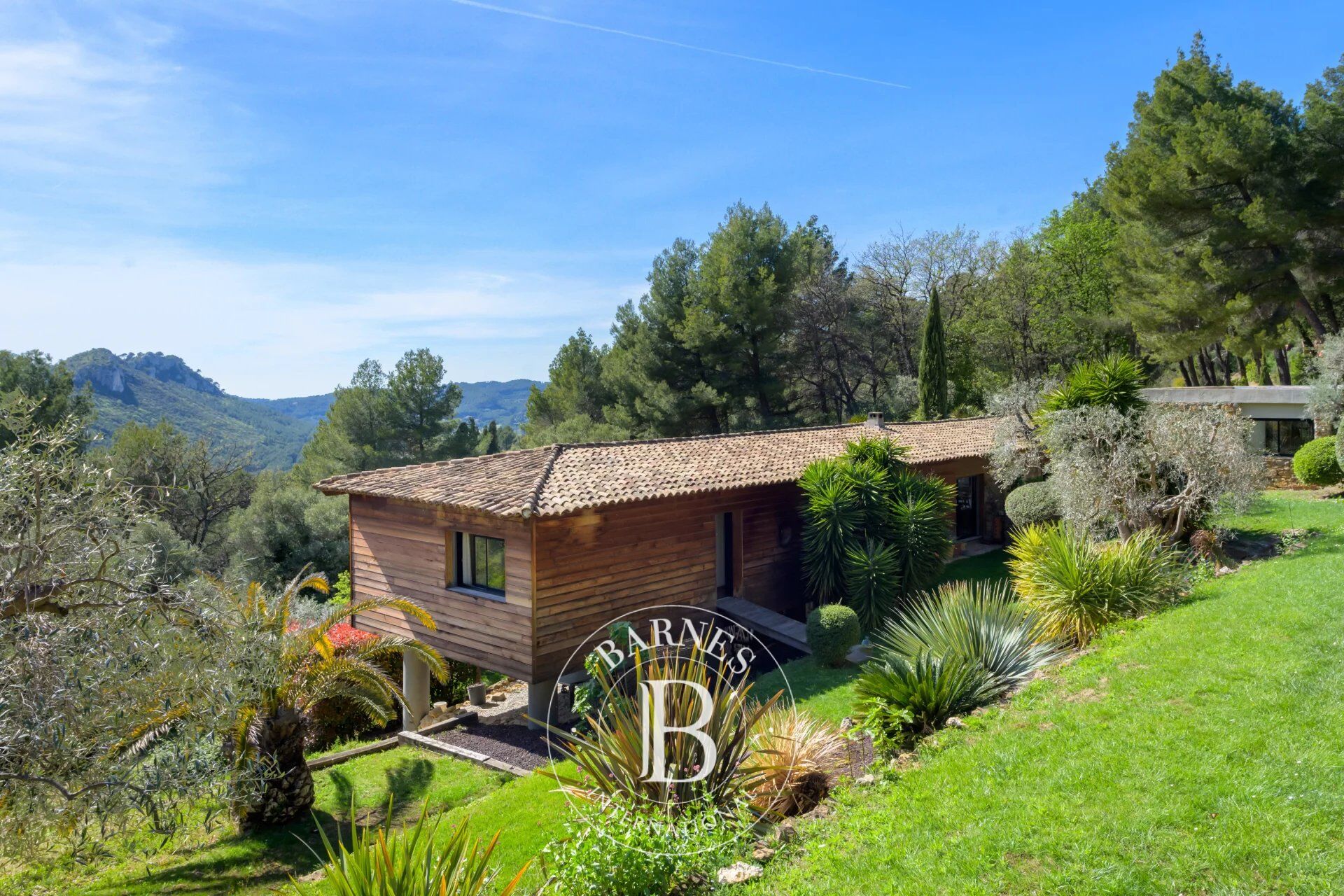 Sainte-Anne d'Evenos - exceptional property - magnificent unobstructed view - picture 3