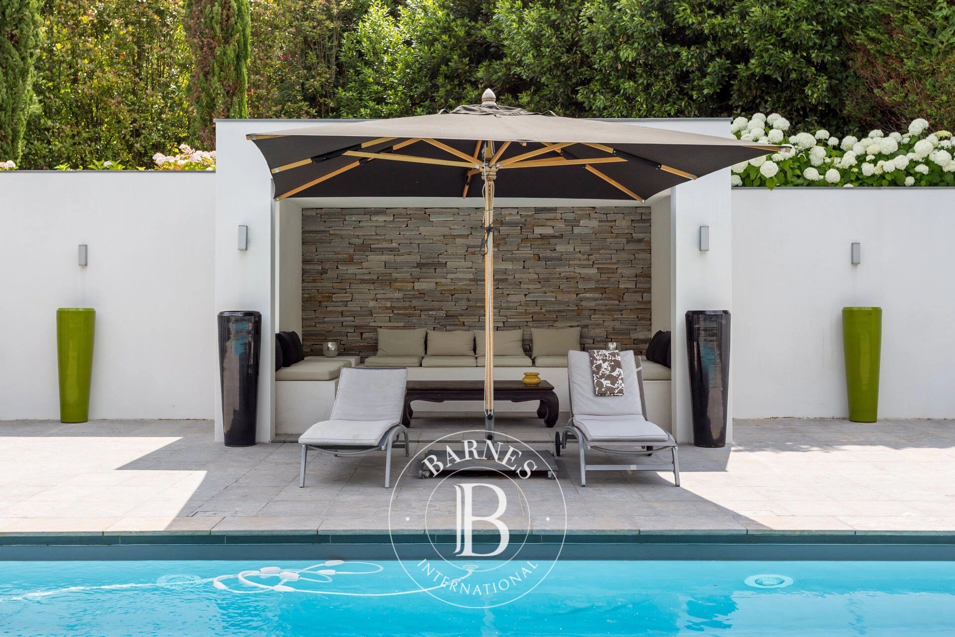 SAINT JEAN DE LUZ, MAISON CONTEMPORAINE AVEC PISCINE - picture 2