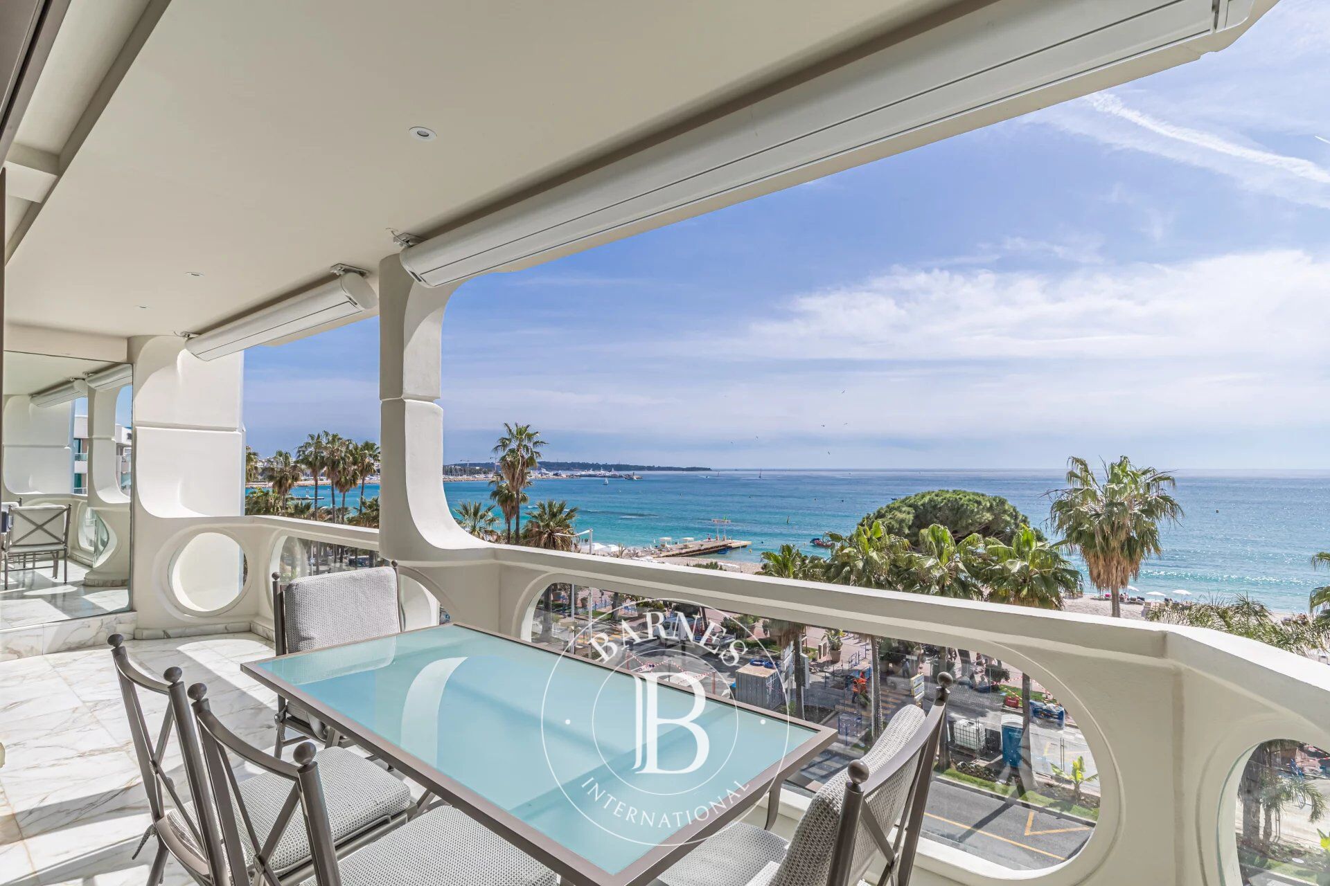 CANNES CROISETTE - PANORAMIC SEA VIEW - 2 BEDROOMS - picture 2