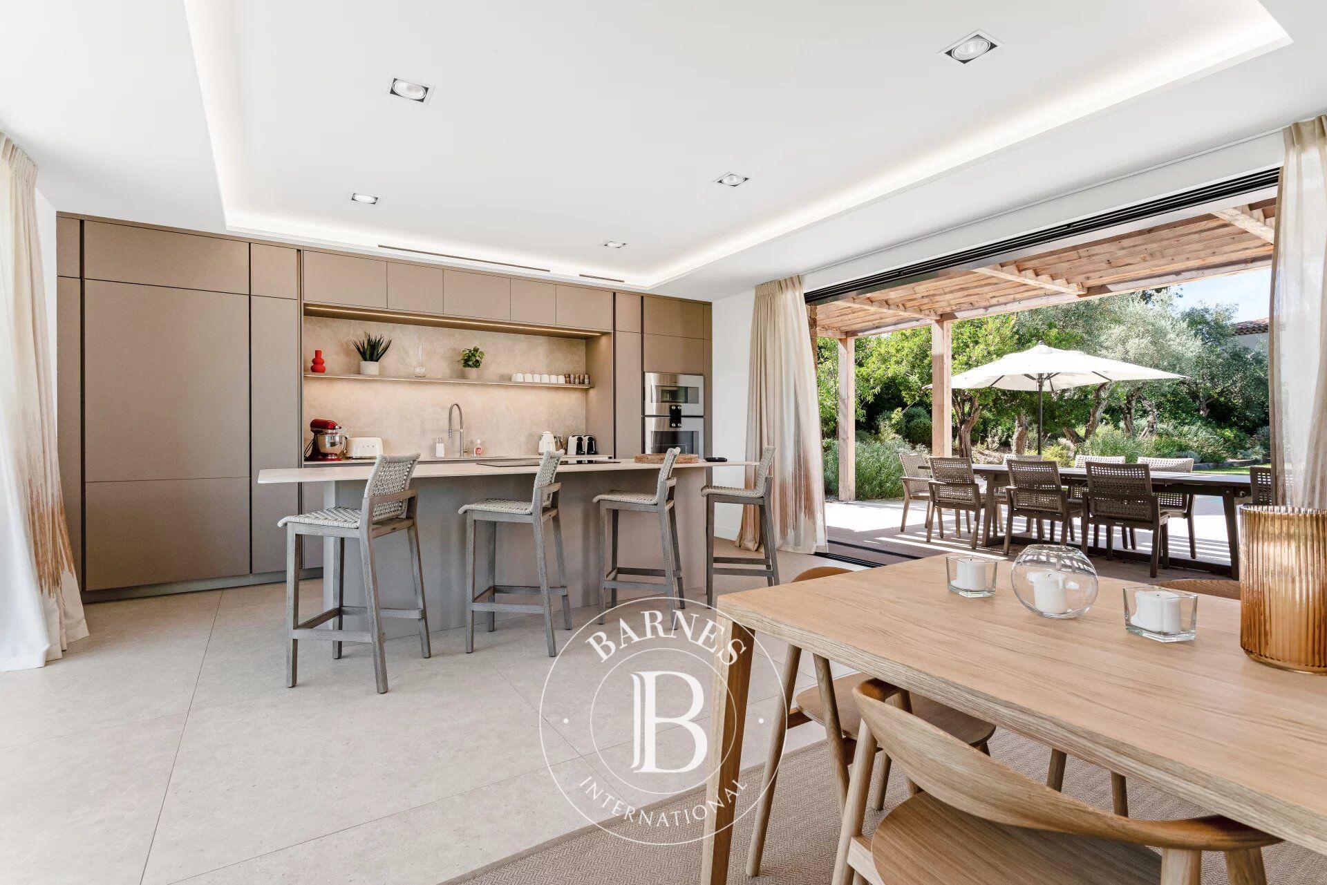 Villa Saint-Tropez - picture 2