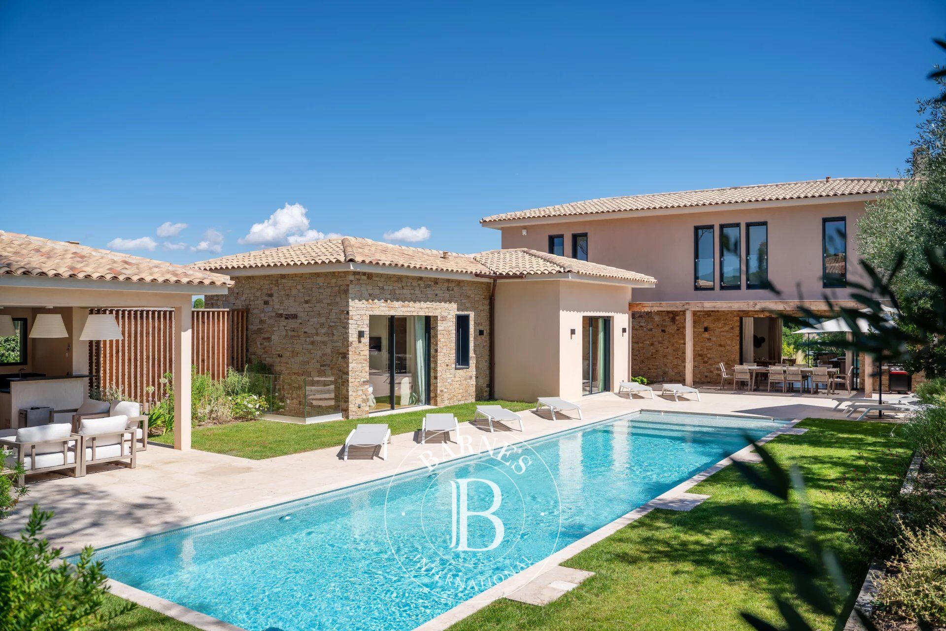 Villa Saint-Tropez - picture 1