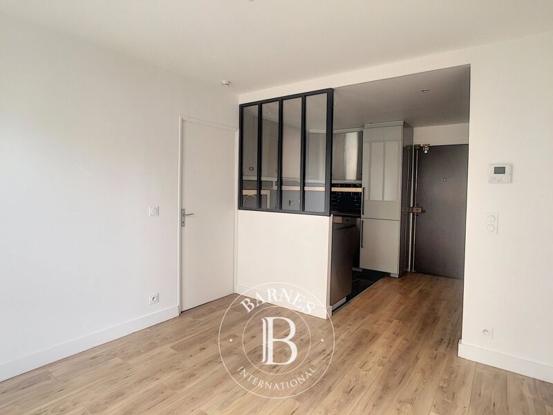 For Rent, Apartment Levallois-Perret - picture 3