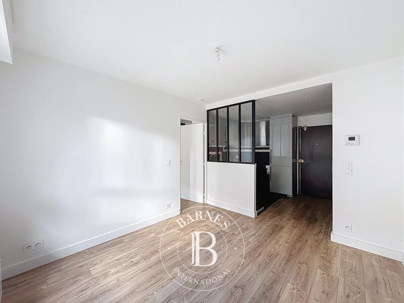 For Rent Apartment | Levallois-Perret - picture 2