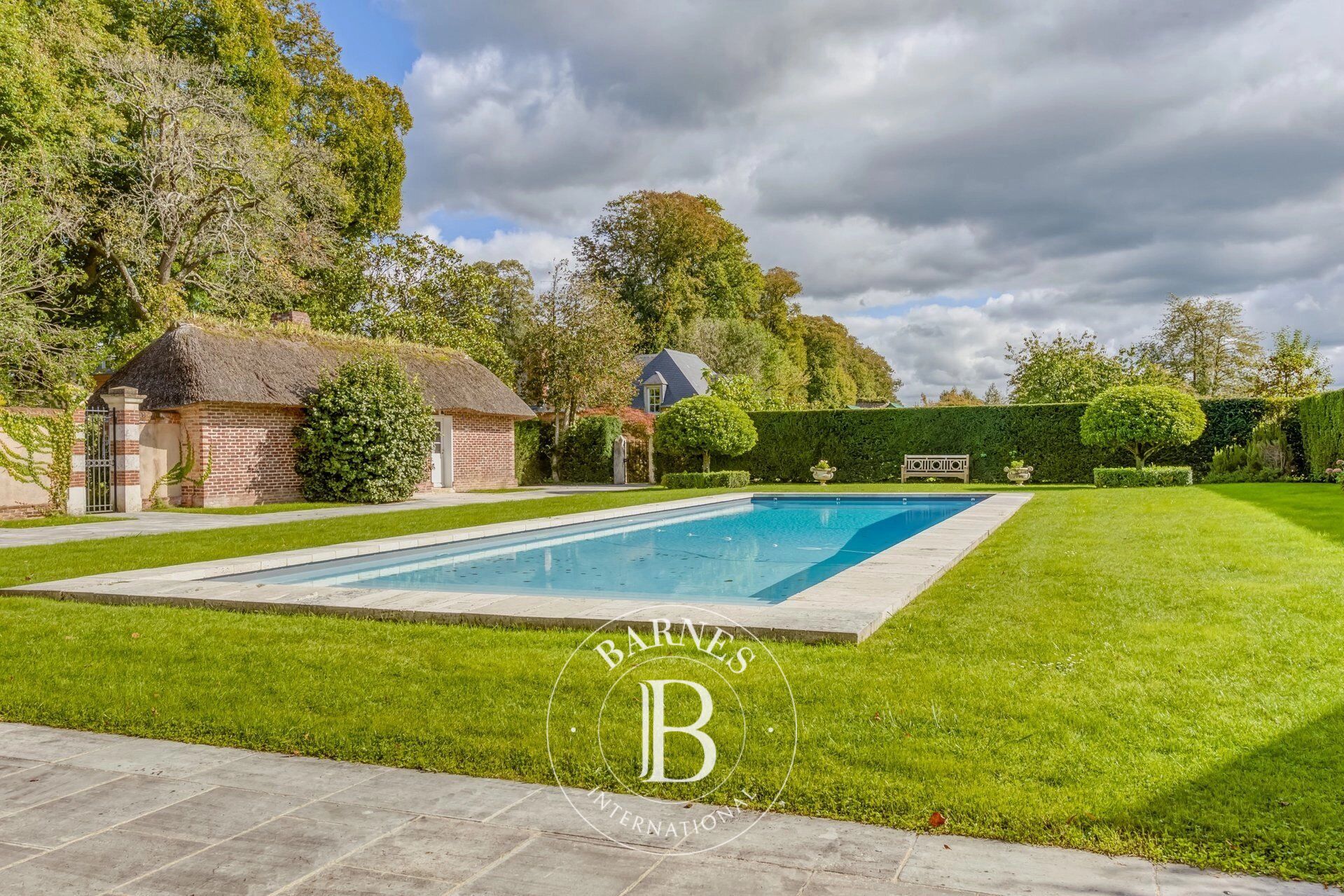 DOMAINE D'EXCEPTION - VILLA  5 CHAMBRES - PISCINE - TENNIS - picture 1