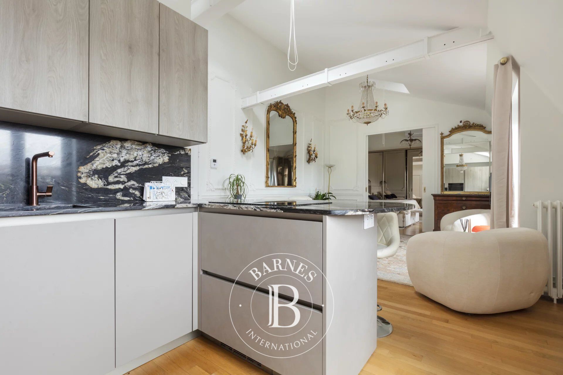 Wohnung Paris 8ème - picture 3