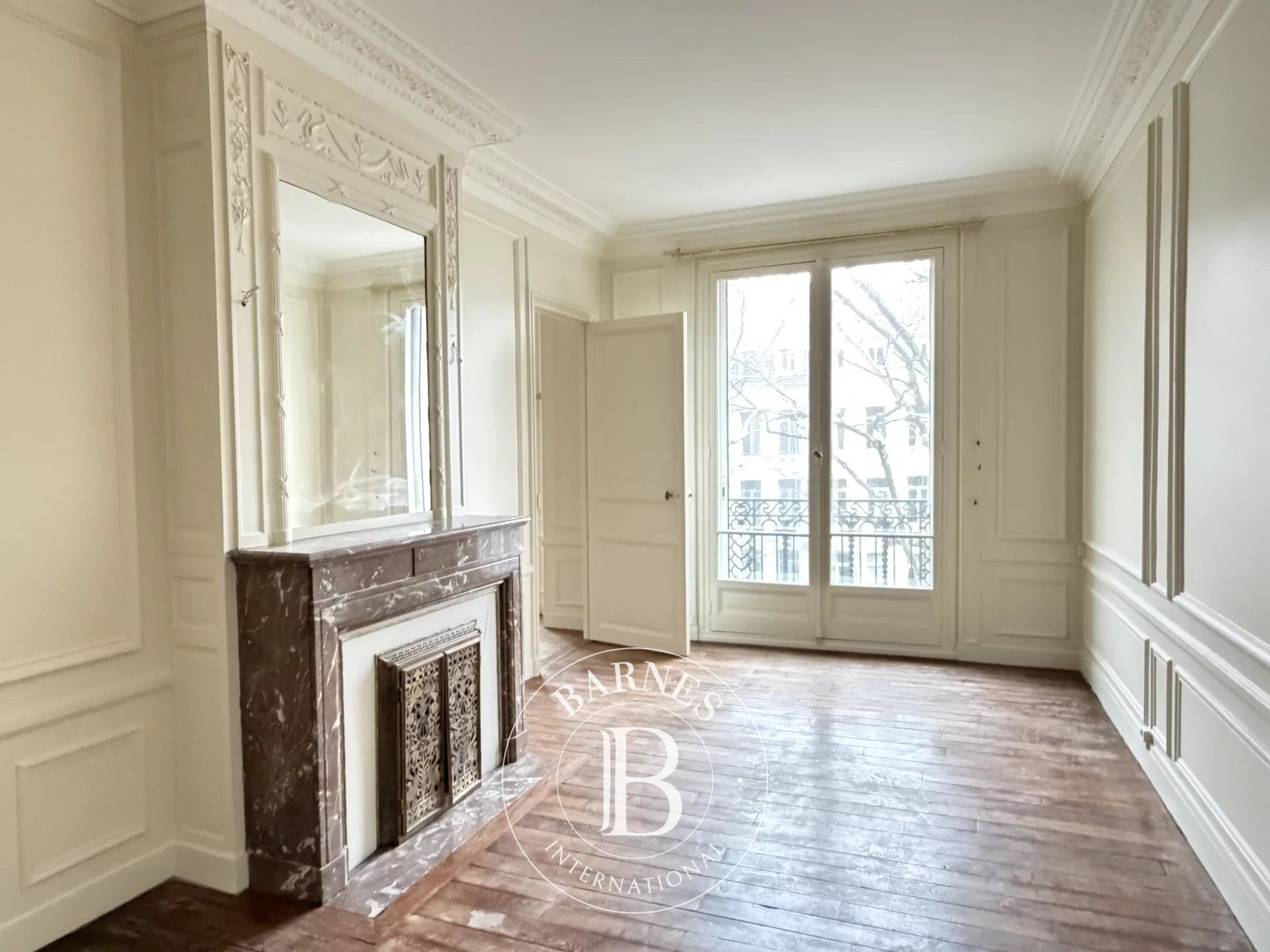 Lille Liberté, piso de más de 200 m2, 4 habitaciones, 1 plaza de aparcamiento - picture 3