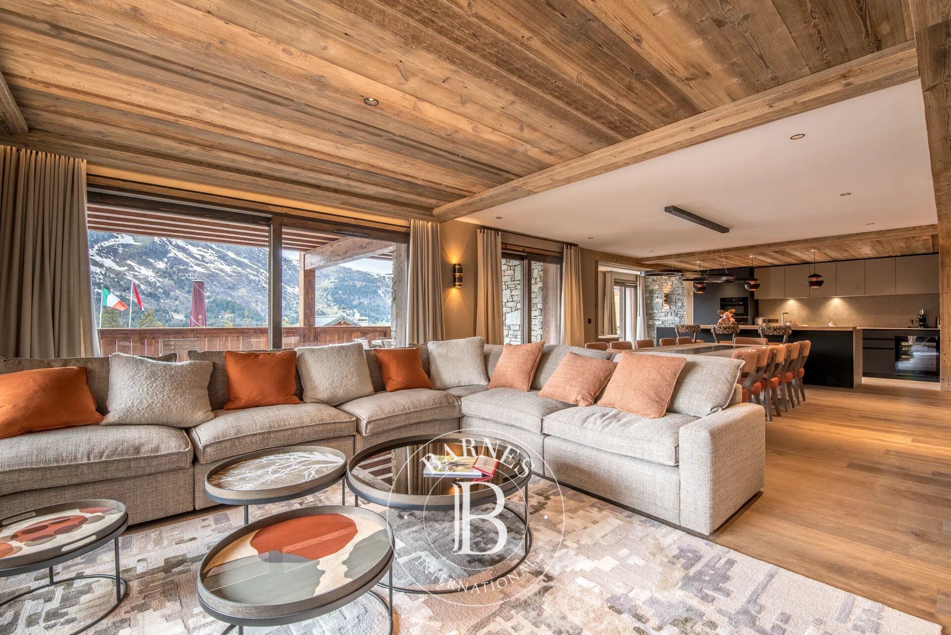 Skis aux pieds - proximité immédiate du front de neige - picture 2