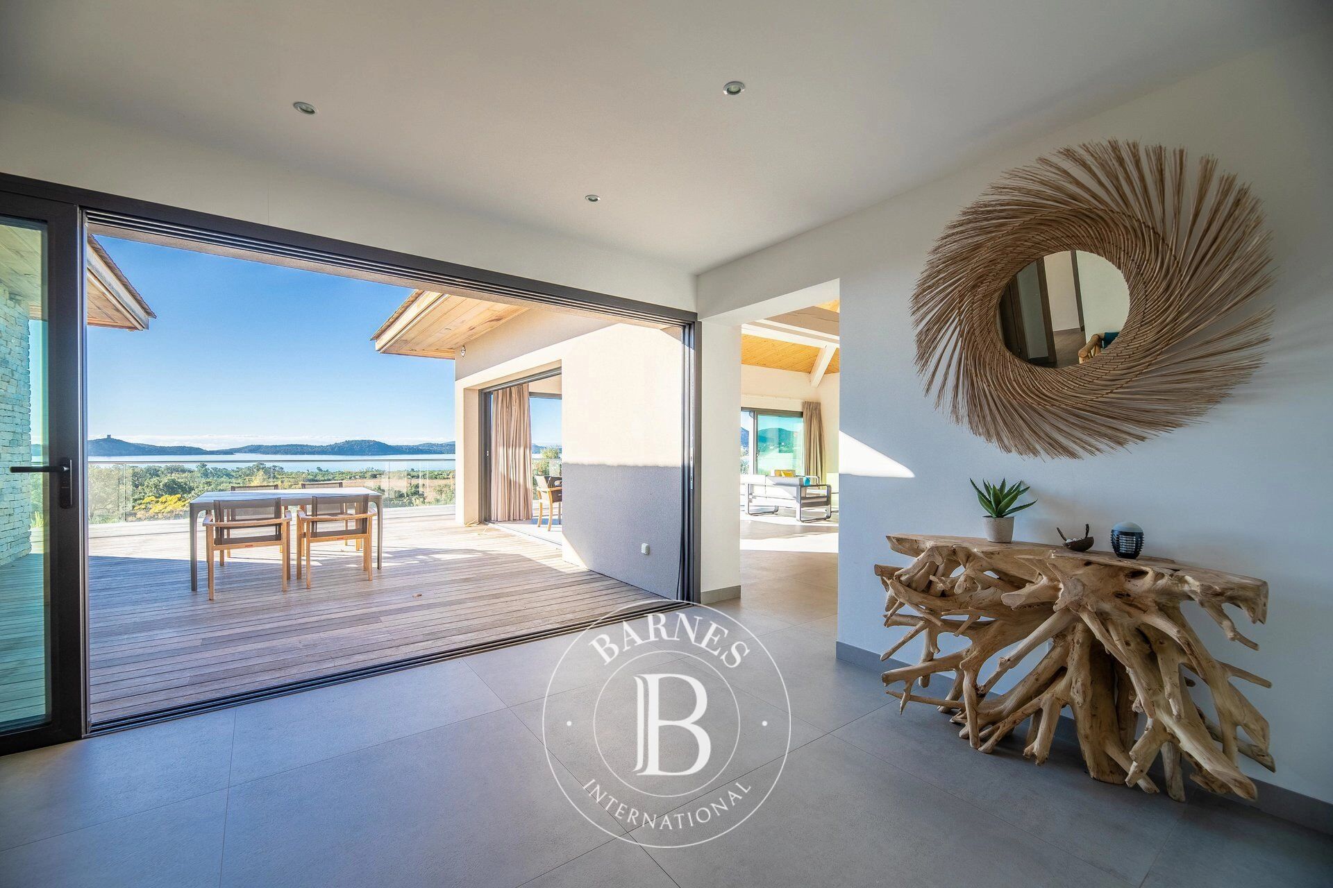 Pinarello, Villa La Tour, 5 chambres, piscine et vue mer - picture 3