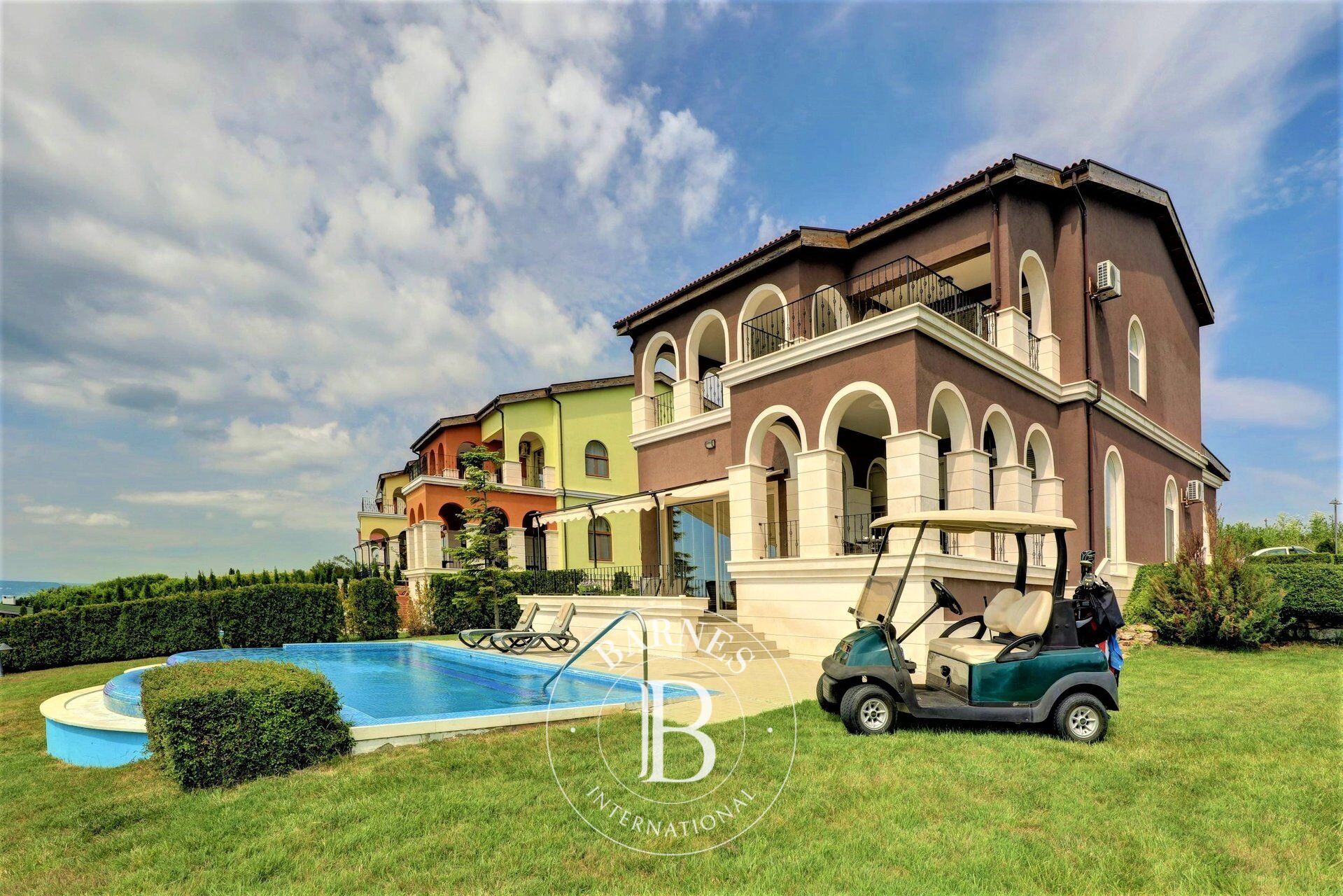 Gewerbe Balchik - picture 1