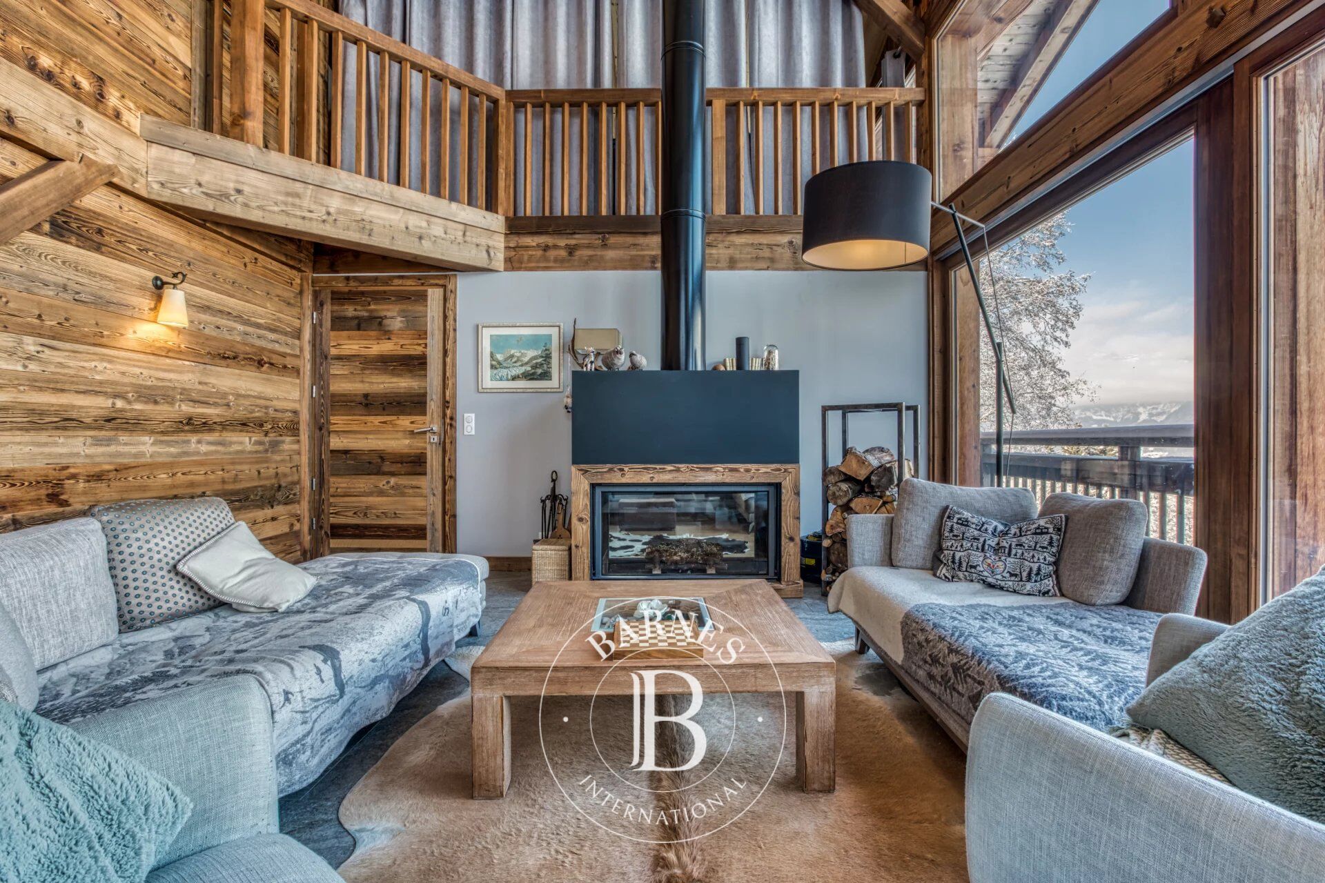 BARNES CHAMONIX  - VALLEE DE CHAMONIX - CHALET SPACIEUX - SKI AUX PIEDS - VUE SPLENDIDE SUR LE MASSIF DU MONT-BLANC - picture 1