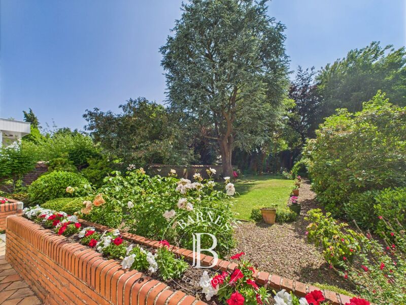 Venta, Casa La Madeleine - picture 2