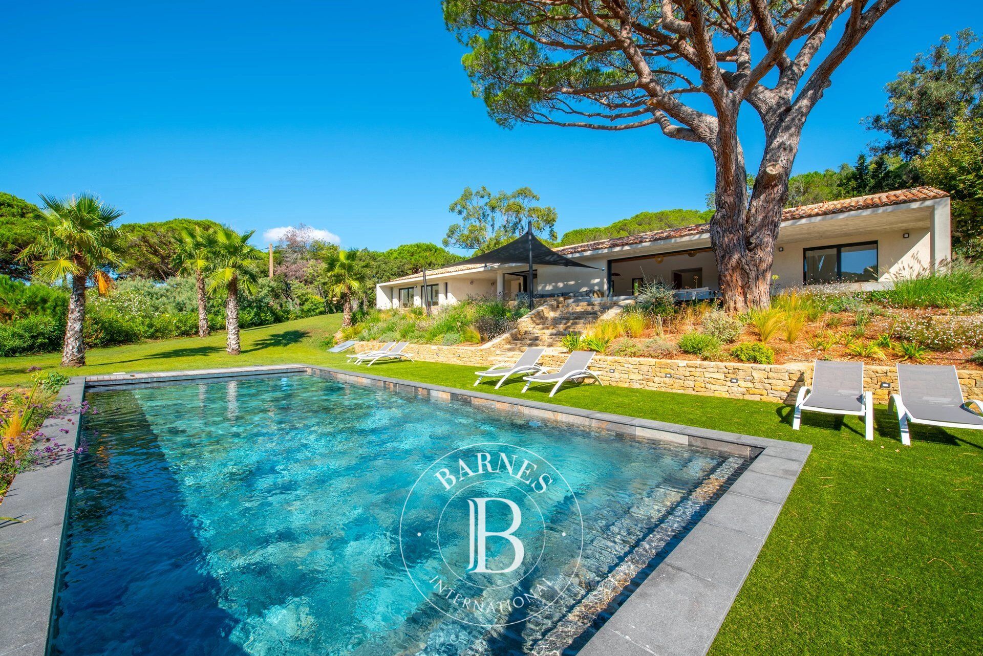 RAMATUELLE - LES MARRES - 5 BEDROOM VILLA - POOL - picture 1