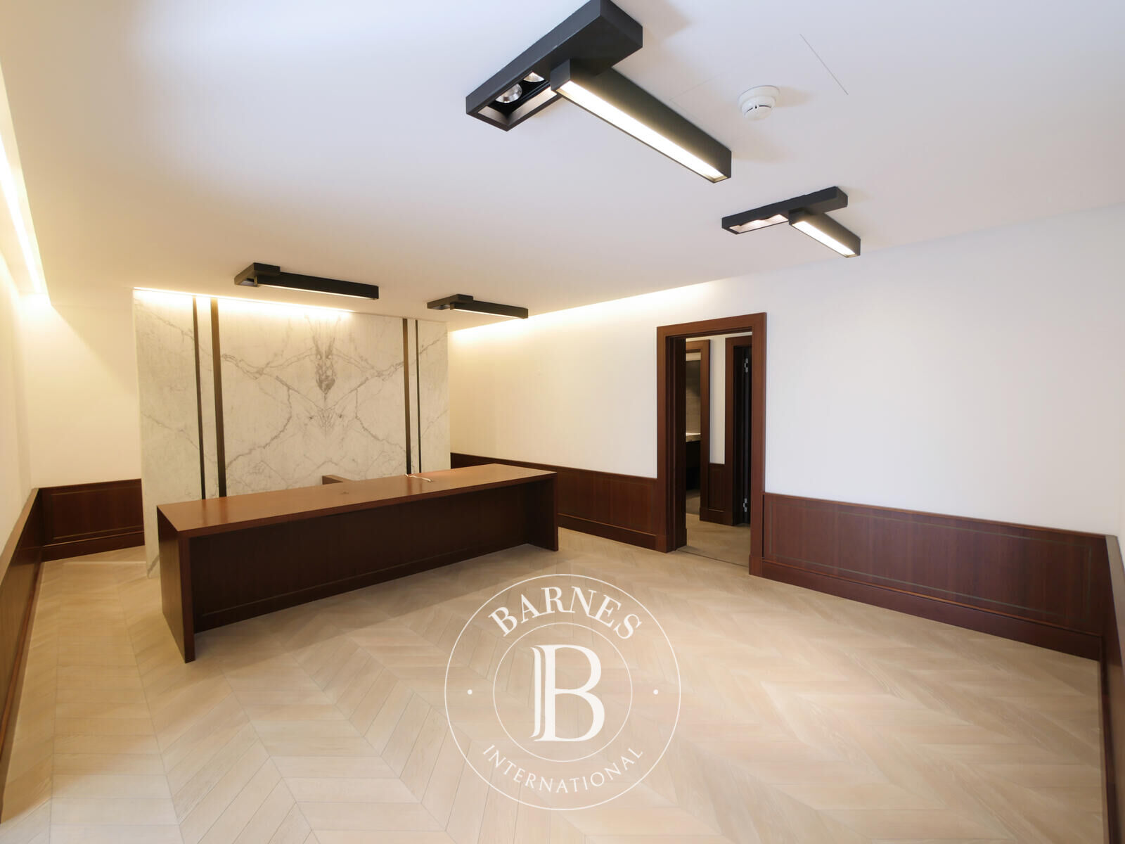 VILLA DEL SOLE - LARGE HIGH-END OFFICES - picture 2