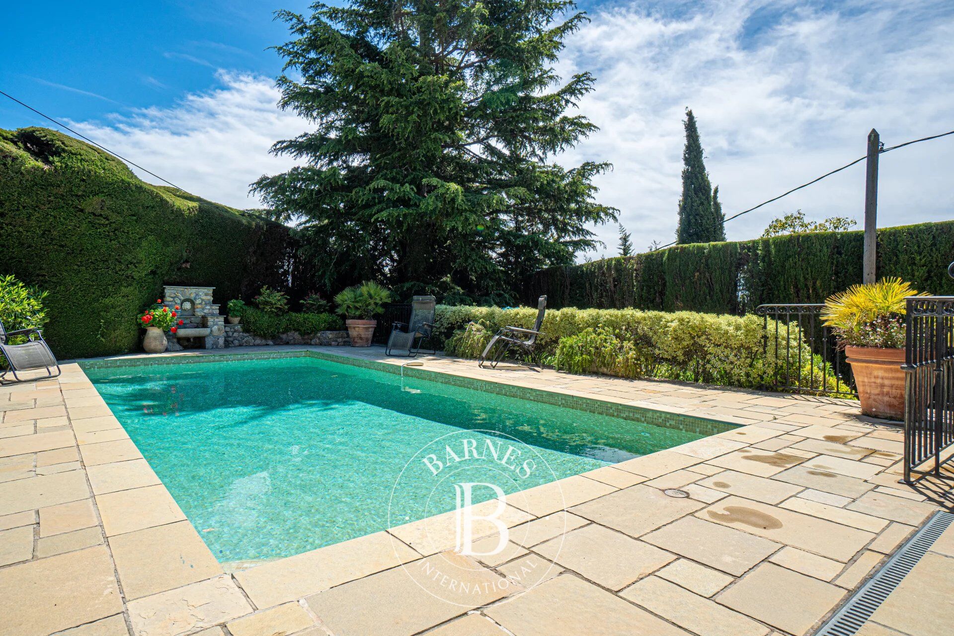 Mougins - Villa of charm - Sleeps 6 - Panoramic sea and mountain view - Swimming Pool - picture 2