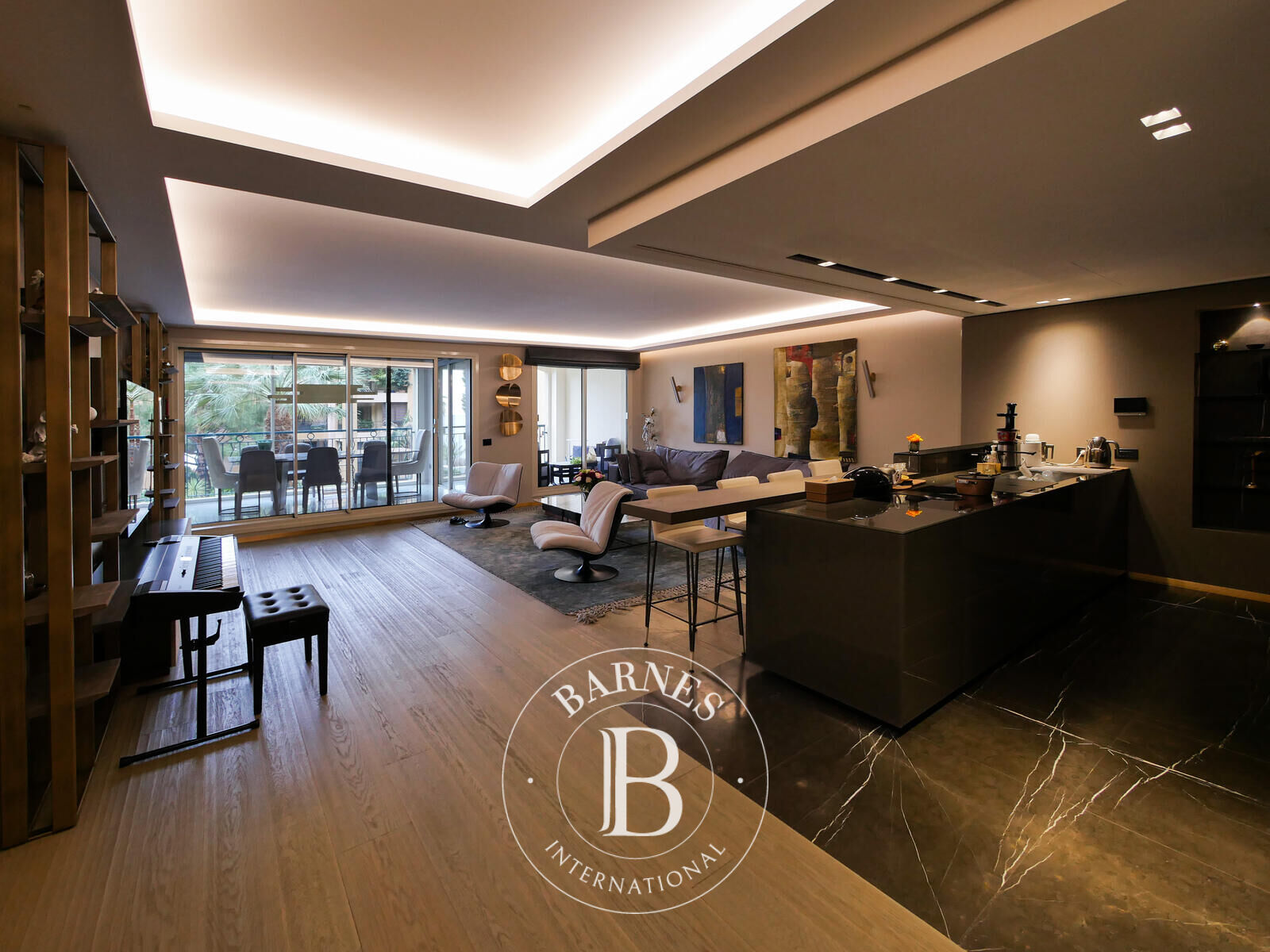 FONTVIEILLE - CYCLADES - 4-BEDROOM FLAT - picture 2