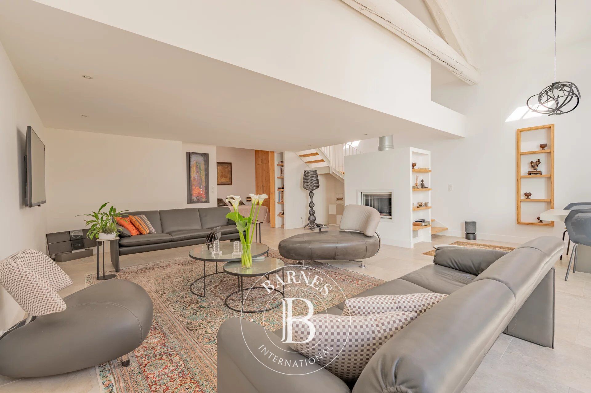 AIX – CITY CENTRE – 142,50 SQM LOFT - picture 2