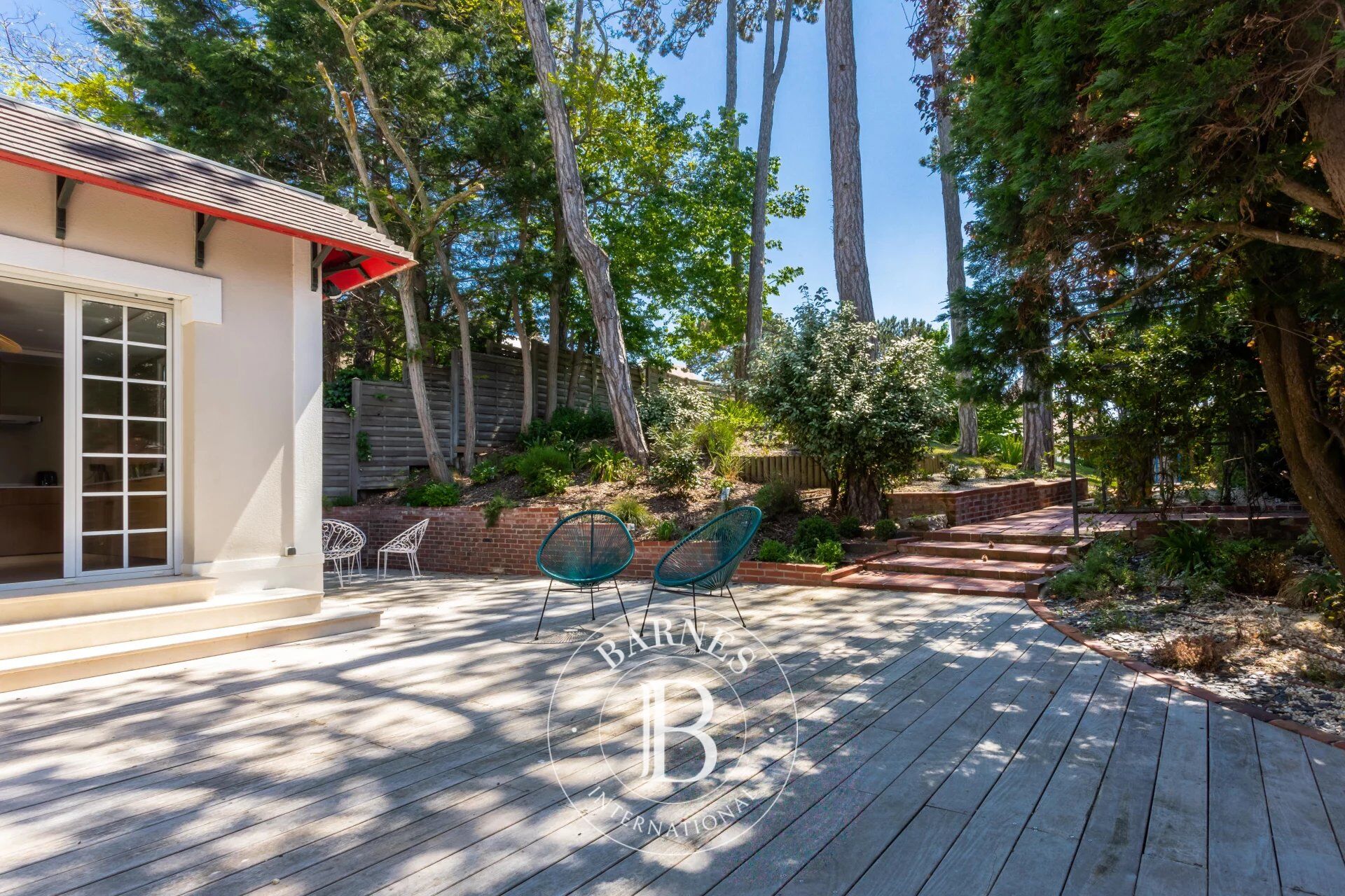 Villa quiet residential sector of Deauville, near the beach - picture 2