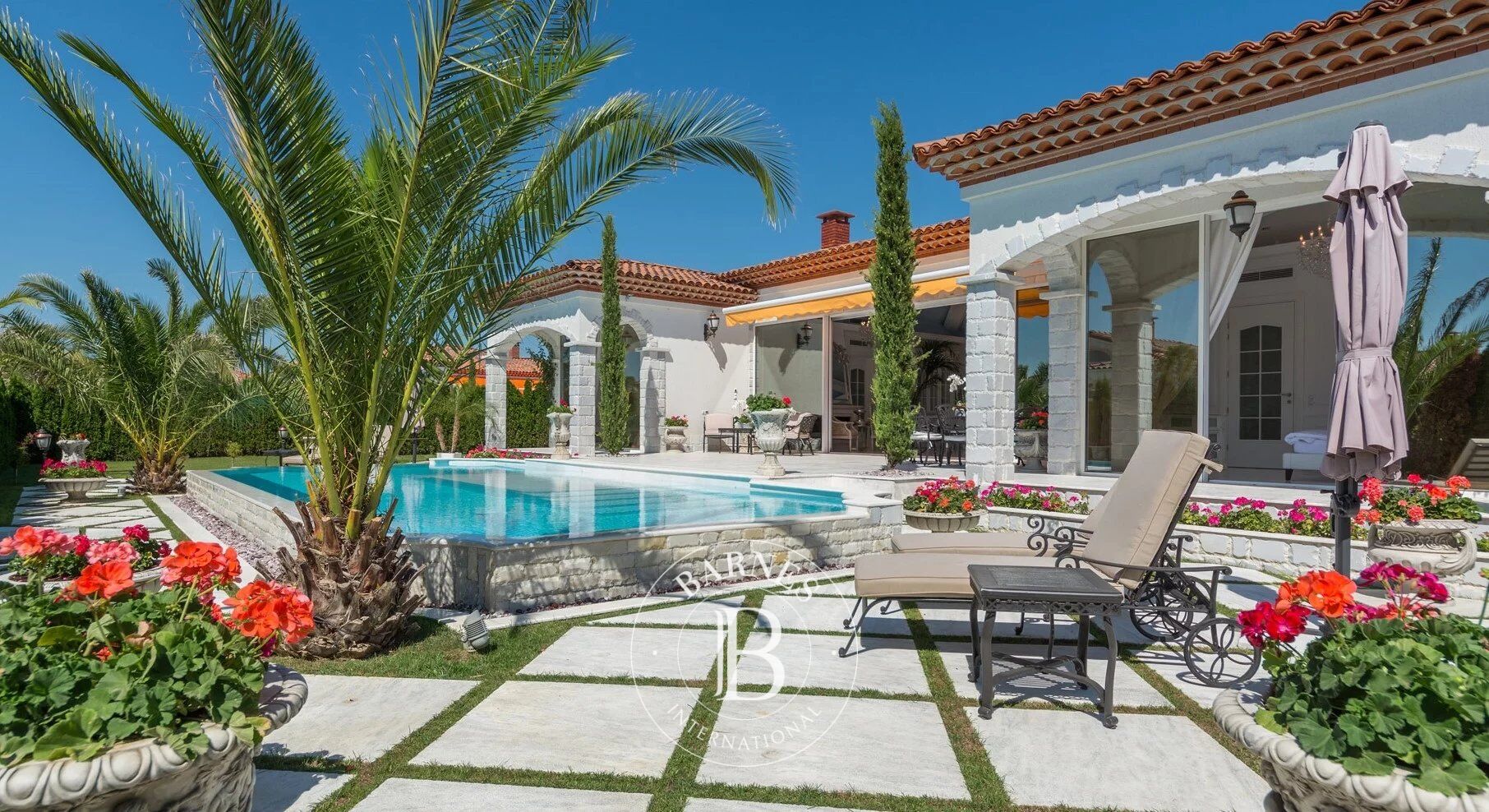 Maison Burgas - picture 1