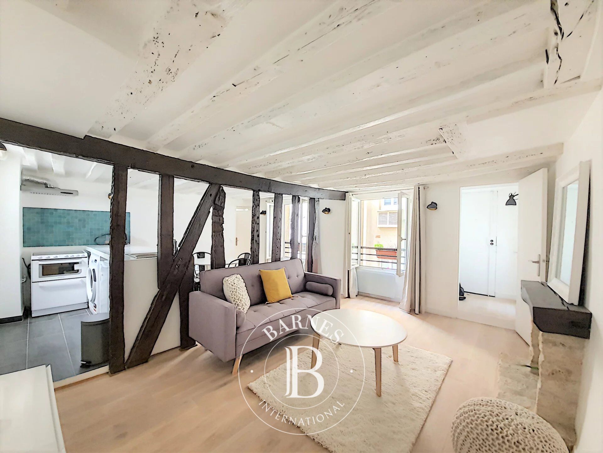 Piso Paris 6ème - picture 1