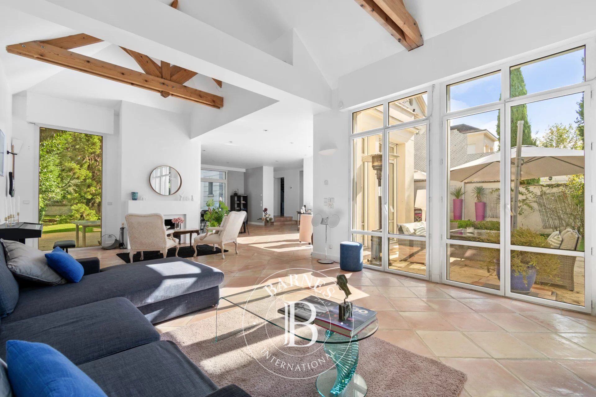 For Rent, House Saint-Germain-en-Laye - picture 2