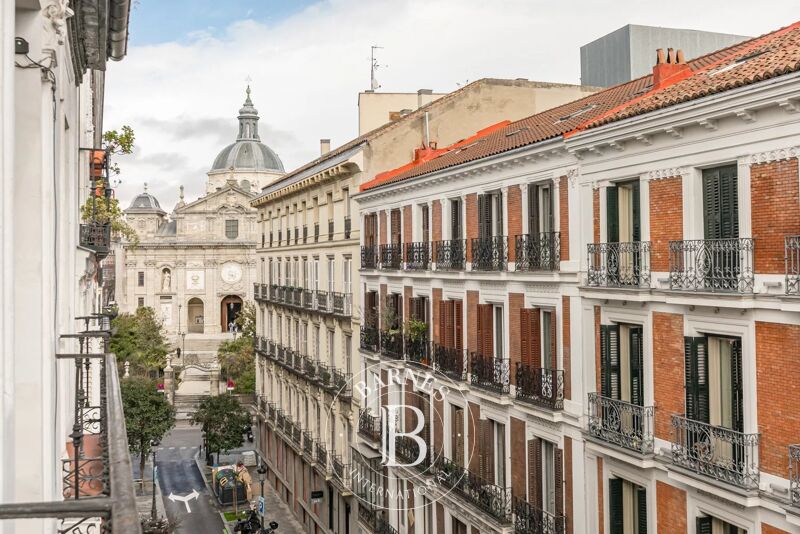 Madrid – Salesas / Justicia · Appartement meublé à louer, Calle Conde de Xiquena