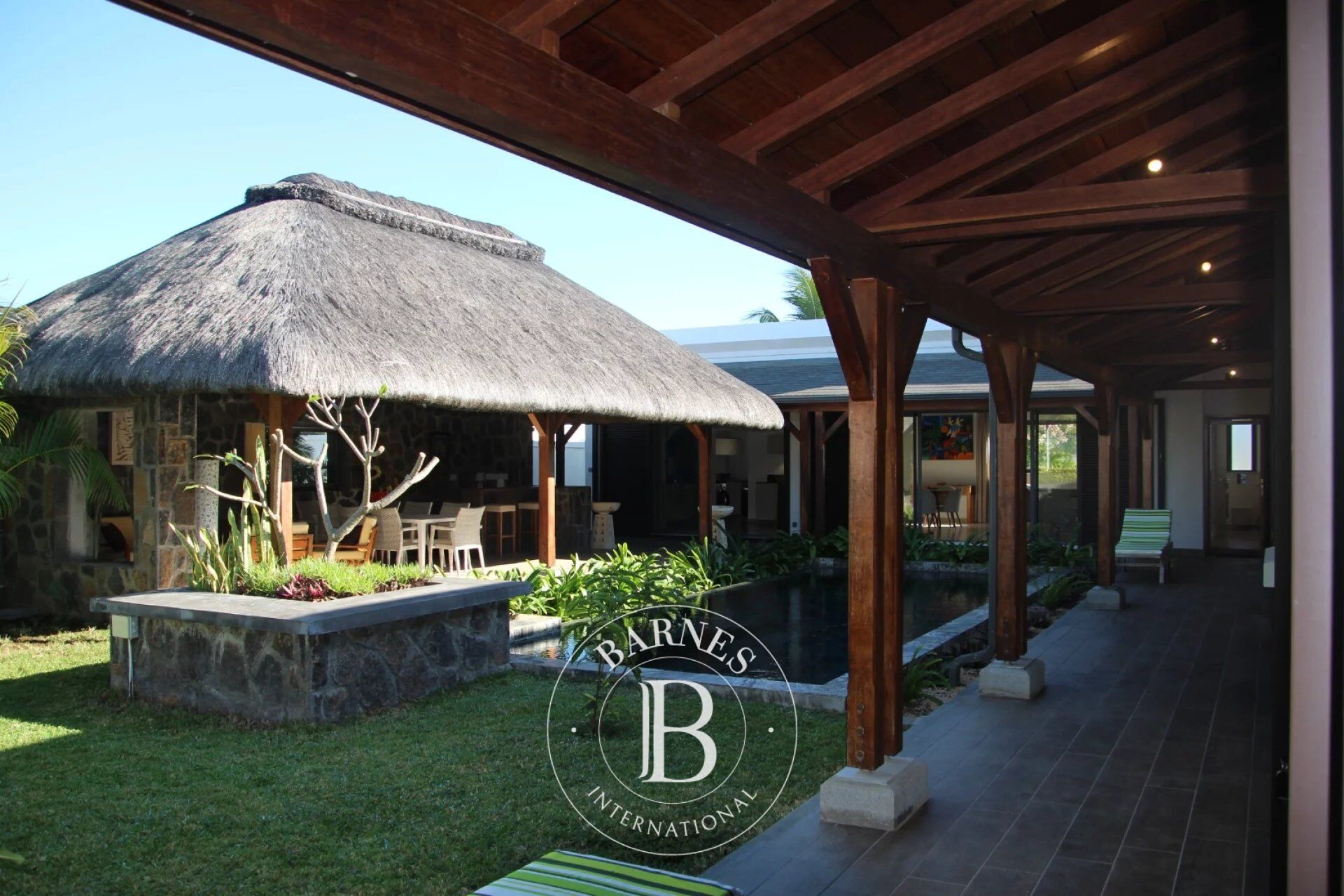 Pereybere - Contemporary Villa - 4 bedrooms - picture 1