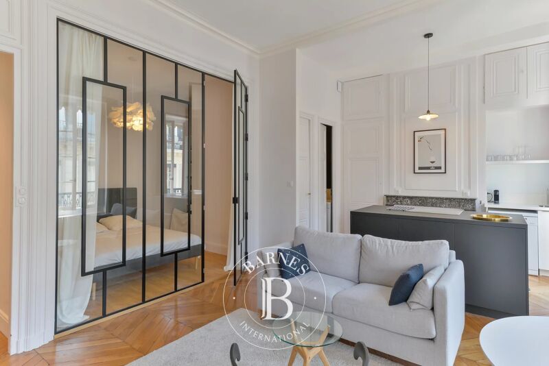 Rented, Apartment Lyon 6ème - picture 3