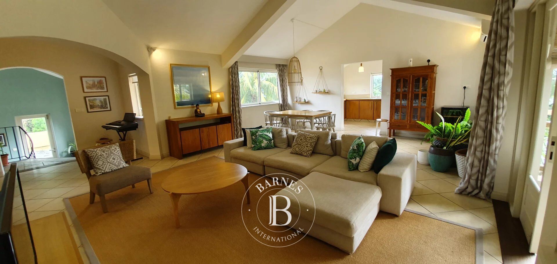 TAMARIN – Spacieuse villa de caractère – 4 chambres - picture 2