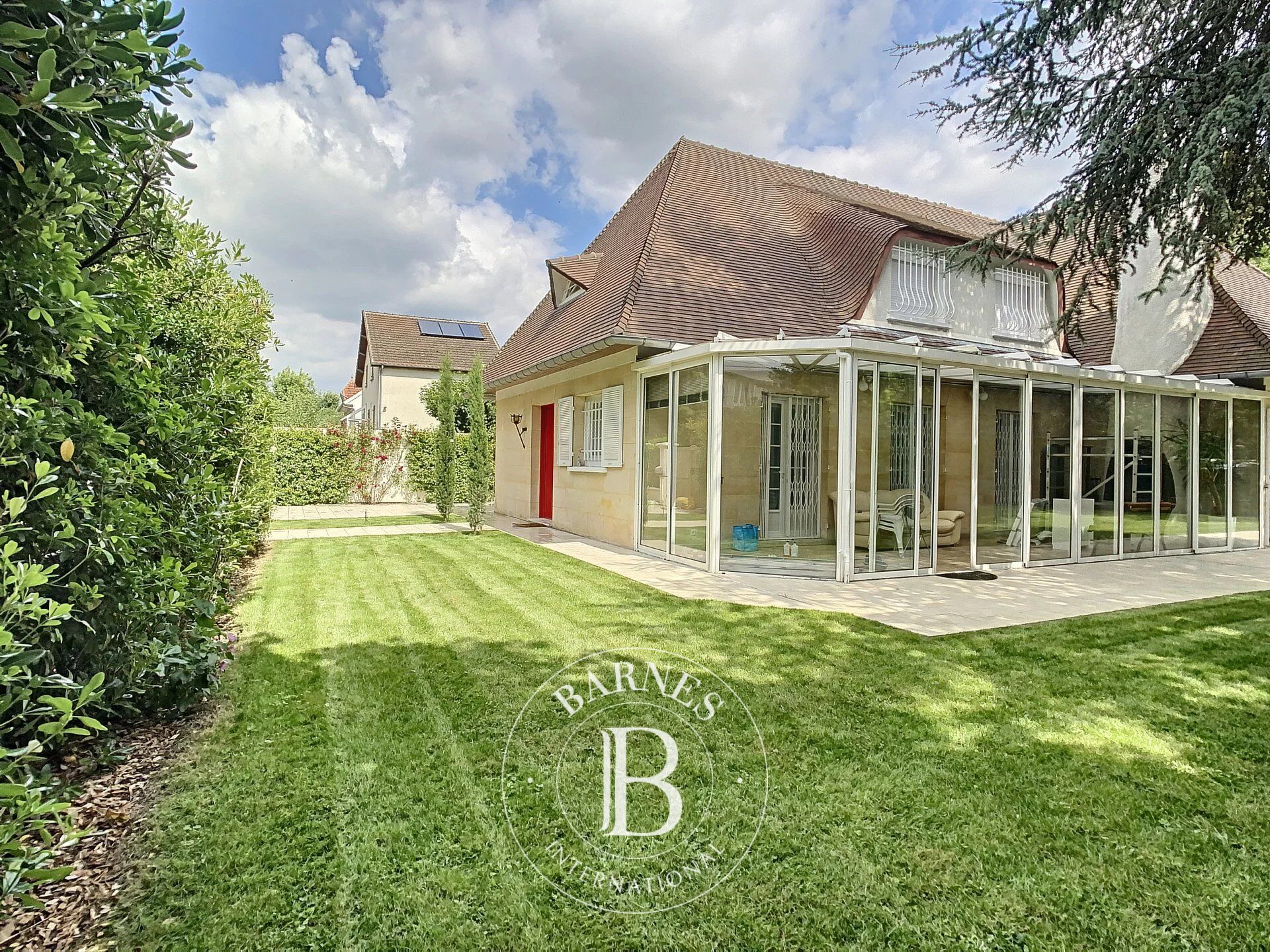 Casa Vaucresson - picture 2