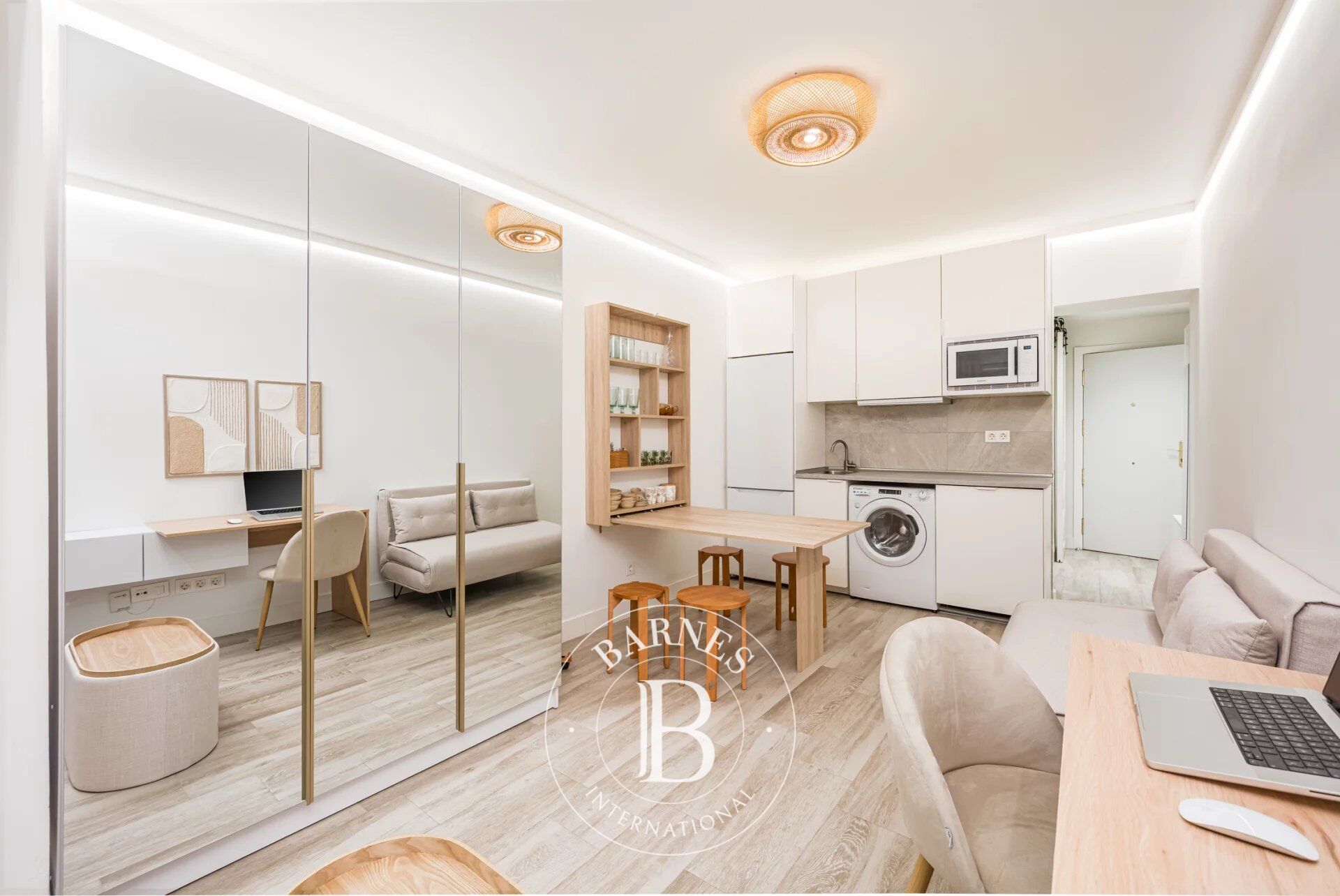 Madrid – Recoletos – Salamanca District – Elegant brand-new furnished studio in a prime location - picture 3