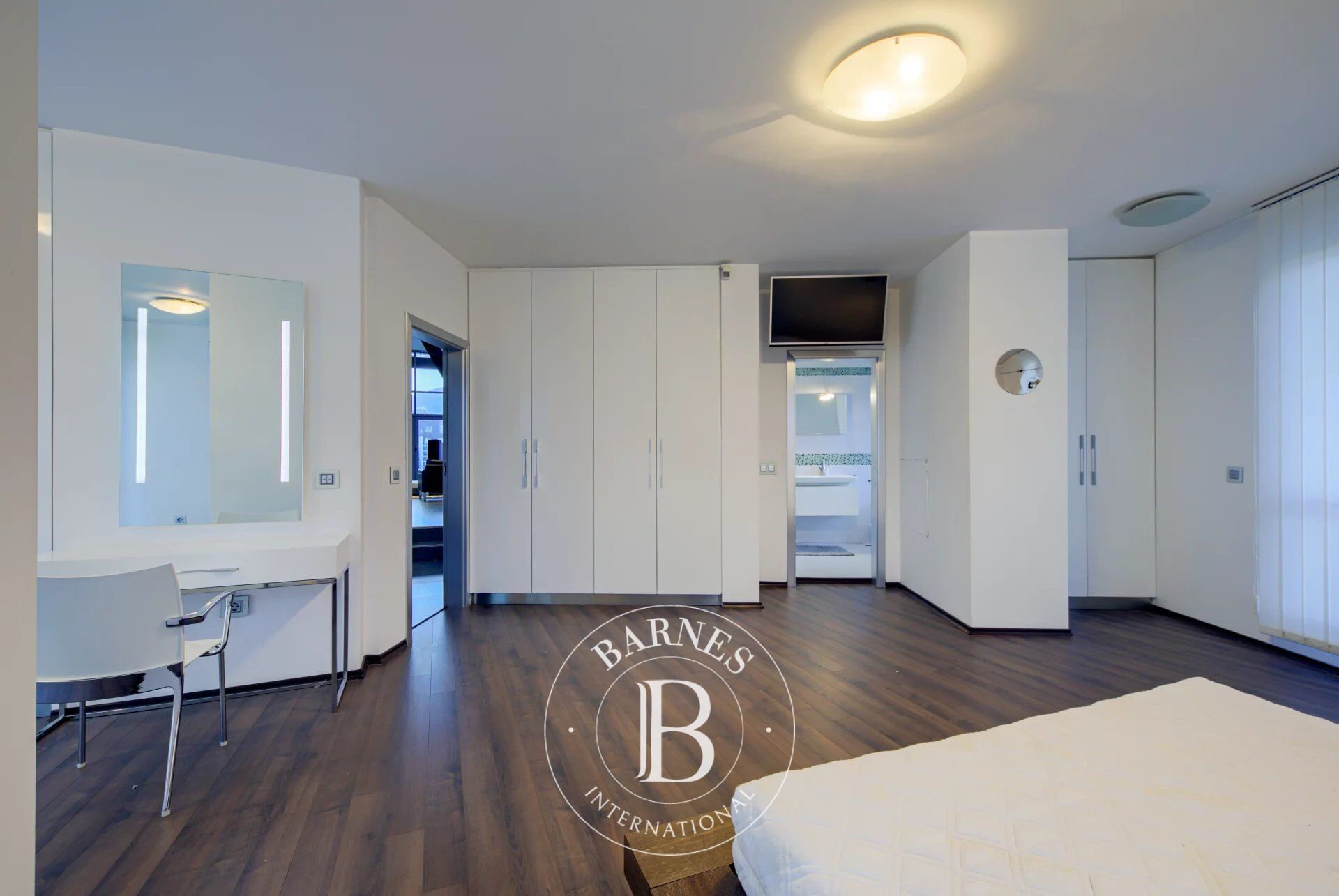 Penthouse Sofia - picture 9