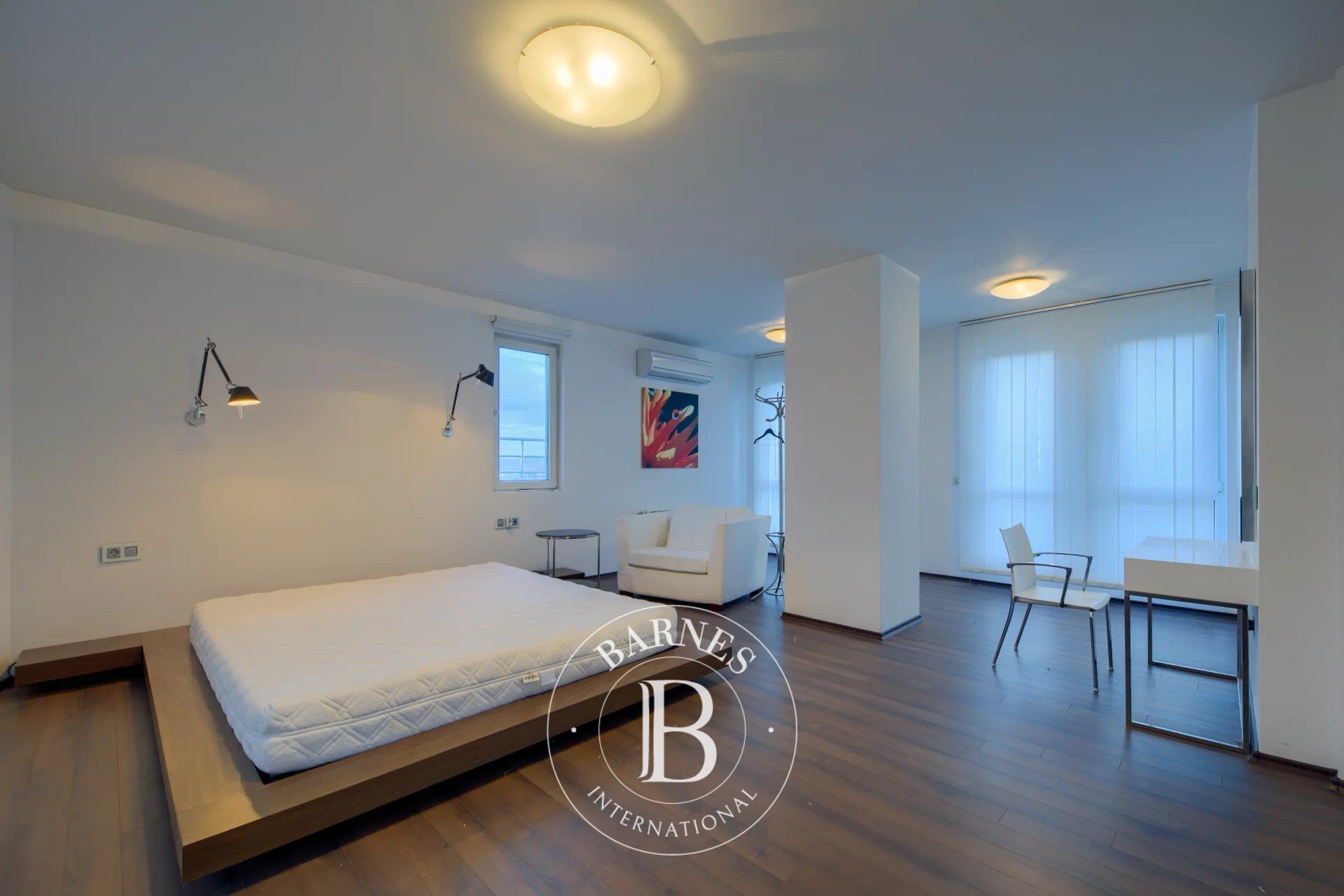 Penthouse Sofia - picture 8