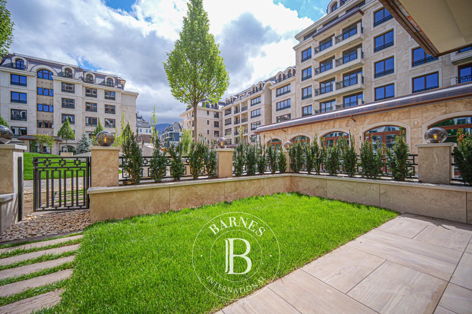 Penthouse Sofia - picture 14