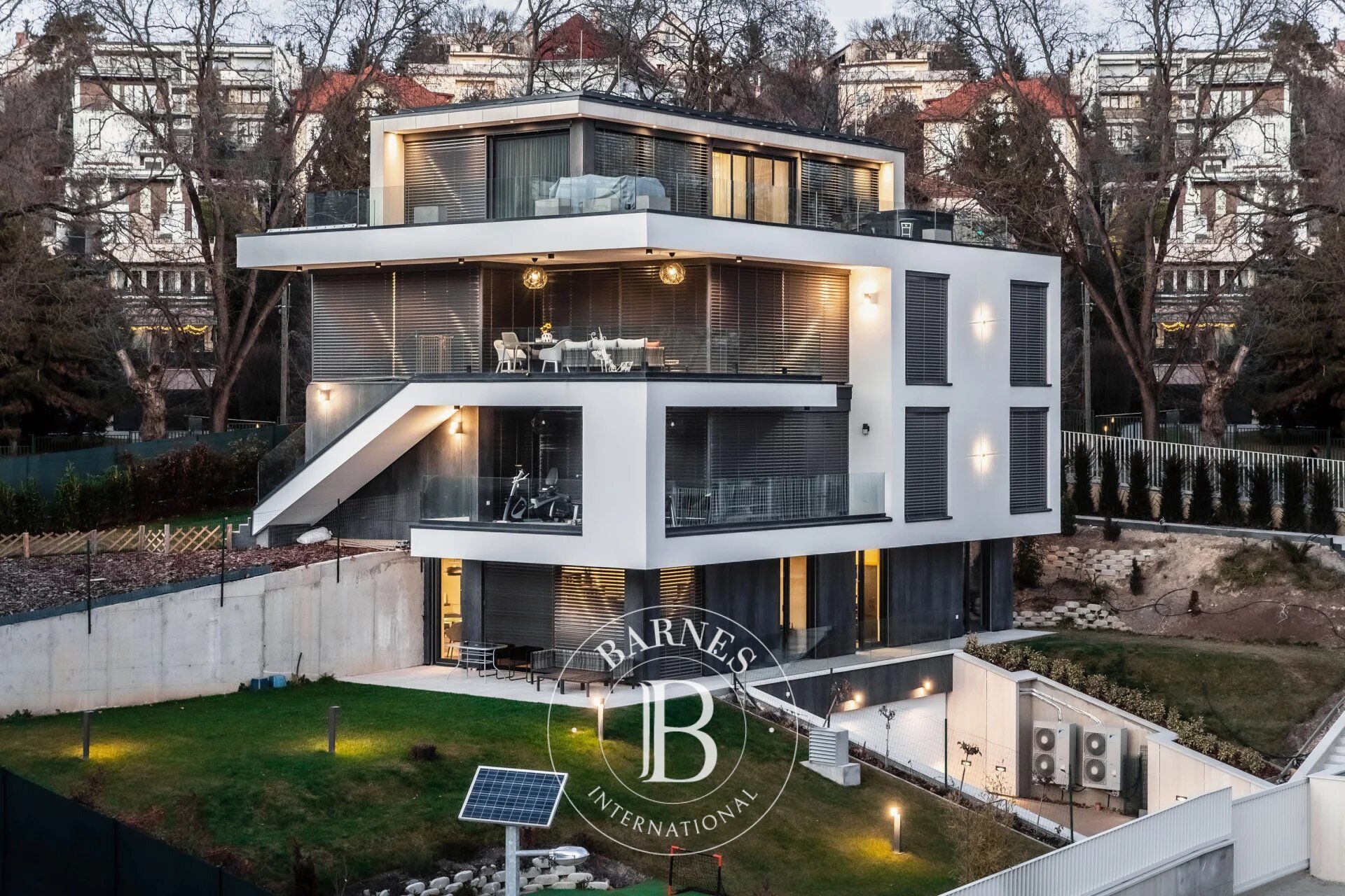 Villa Budapest II. kerülete - picture 1