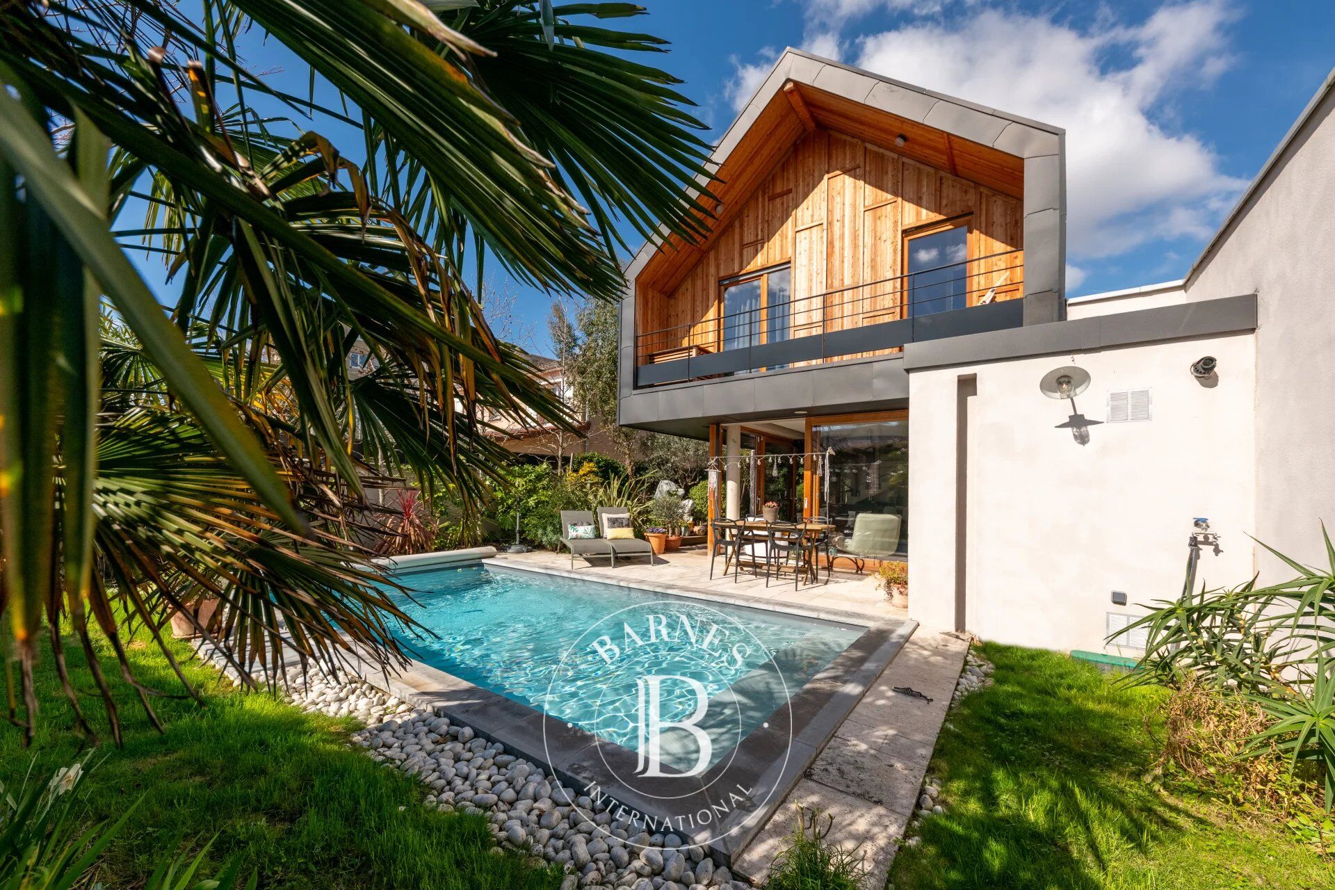 Villa Bron - picture 2