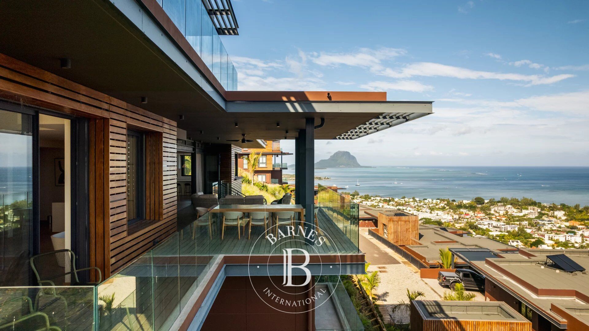 Villa Rivière Noire - picture 2