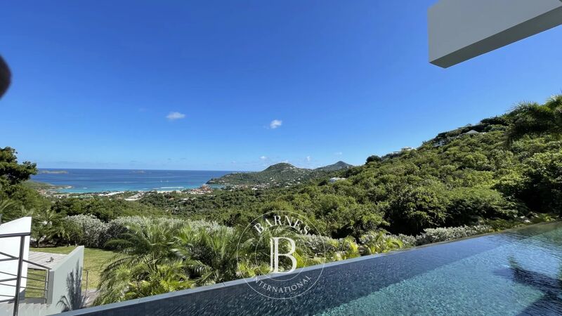 Luxurious contemporary villa on the heights of Lurin