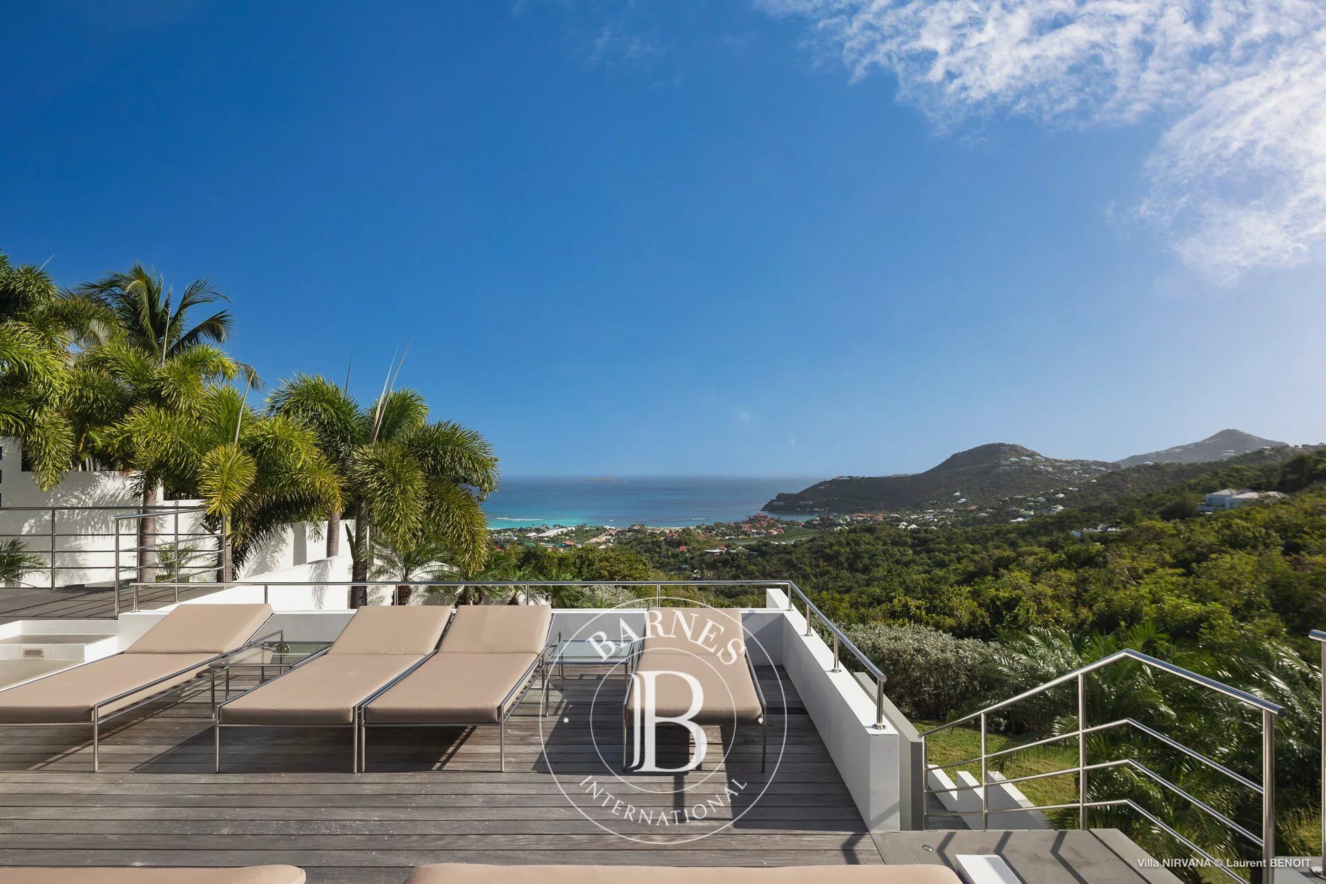 Luxurious contemporary villa on the heights of Lurin - picture 3