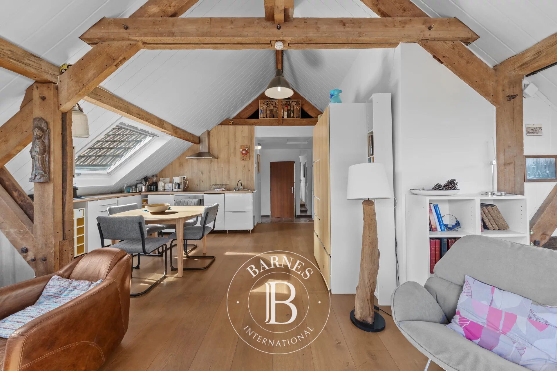 APPARTEMENT DE 3 CHAMBRES EN PREMIÈRE LIGNE, AU COEUR D’ARCACHON - picture 1