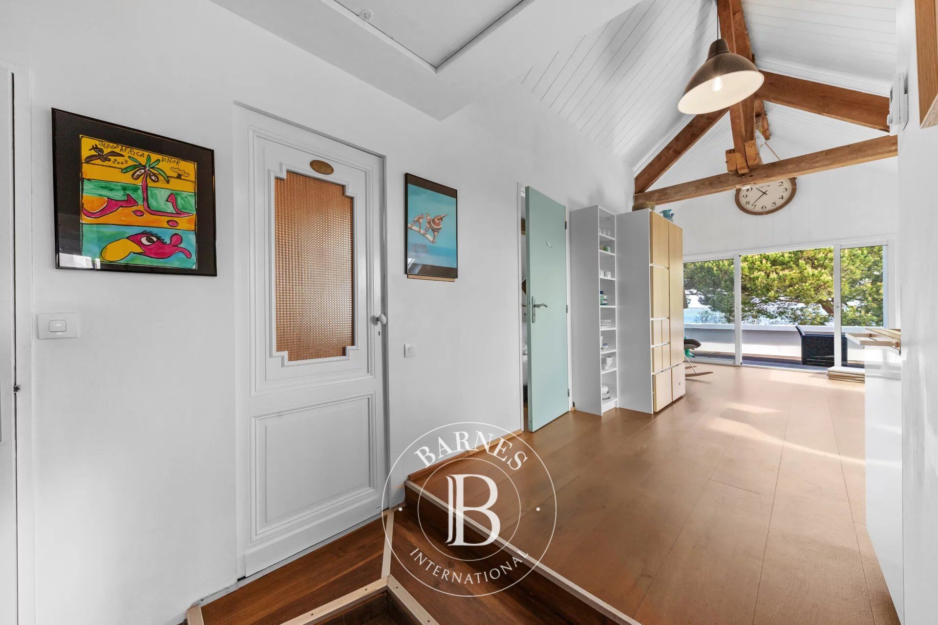 APPARTEMENT DE 3 CHAMBRES EN PREMIÈRE LIGNE, AU COEUR D’ARCACHON - picture 2