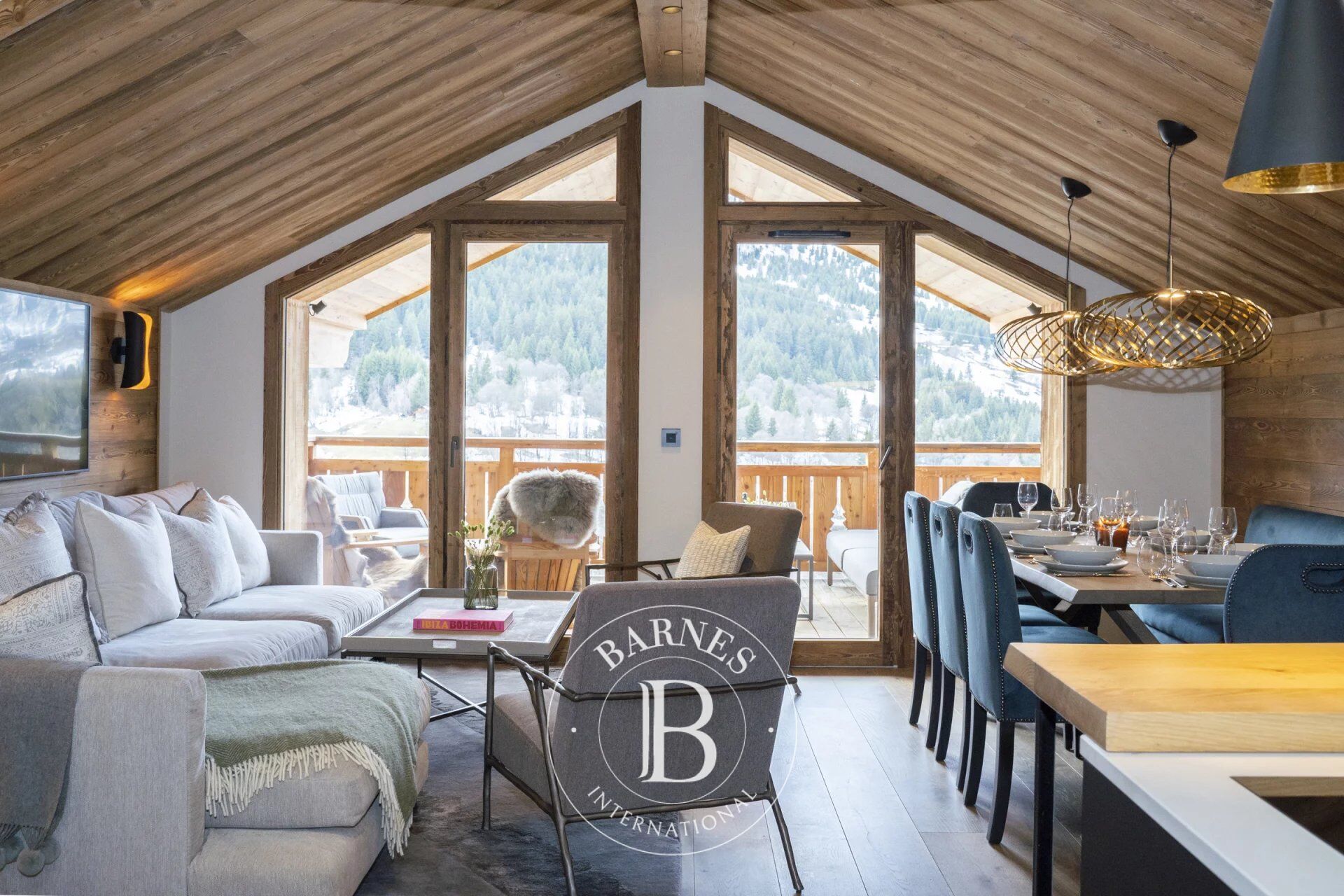 Magnifique appartement en duplex à Méribel centre - picture 3