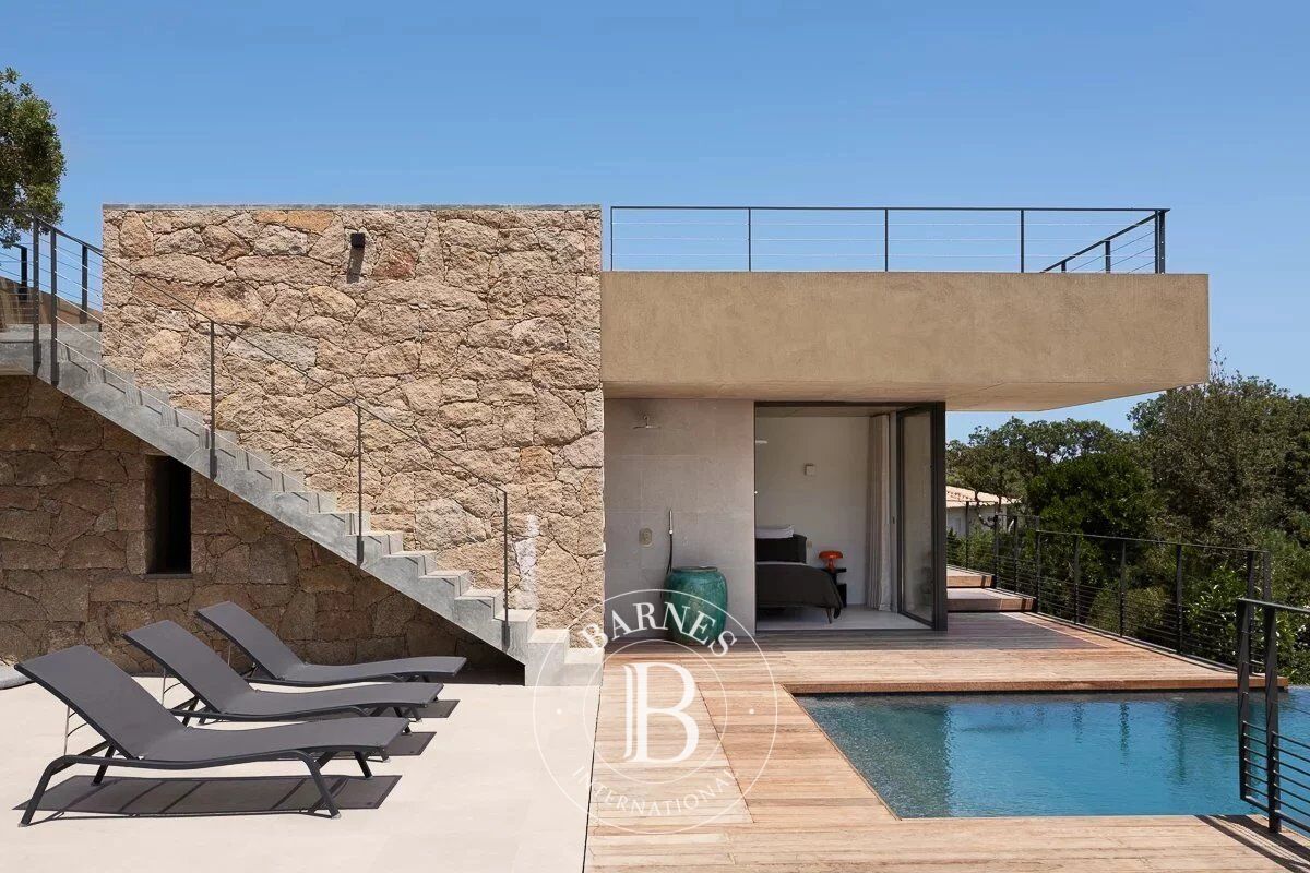 Porto-Vecchio, Domaine de Cala Rossa, villa 4 chambres, piscine, plage à pied - picture 3