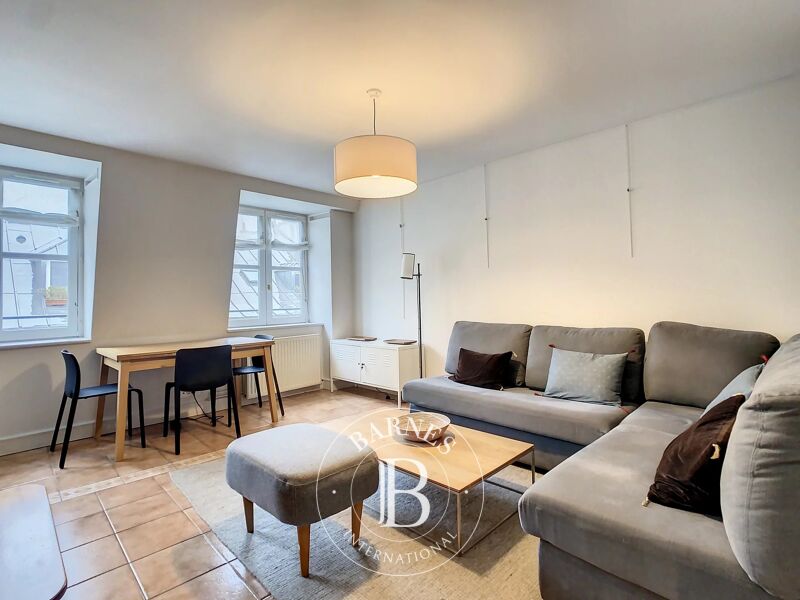 For Rent Apartment | Paris 10ème - picture 2