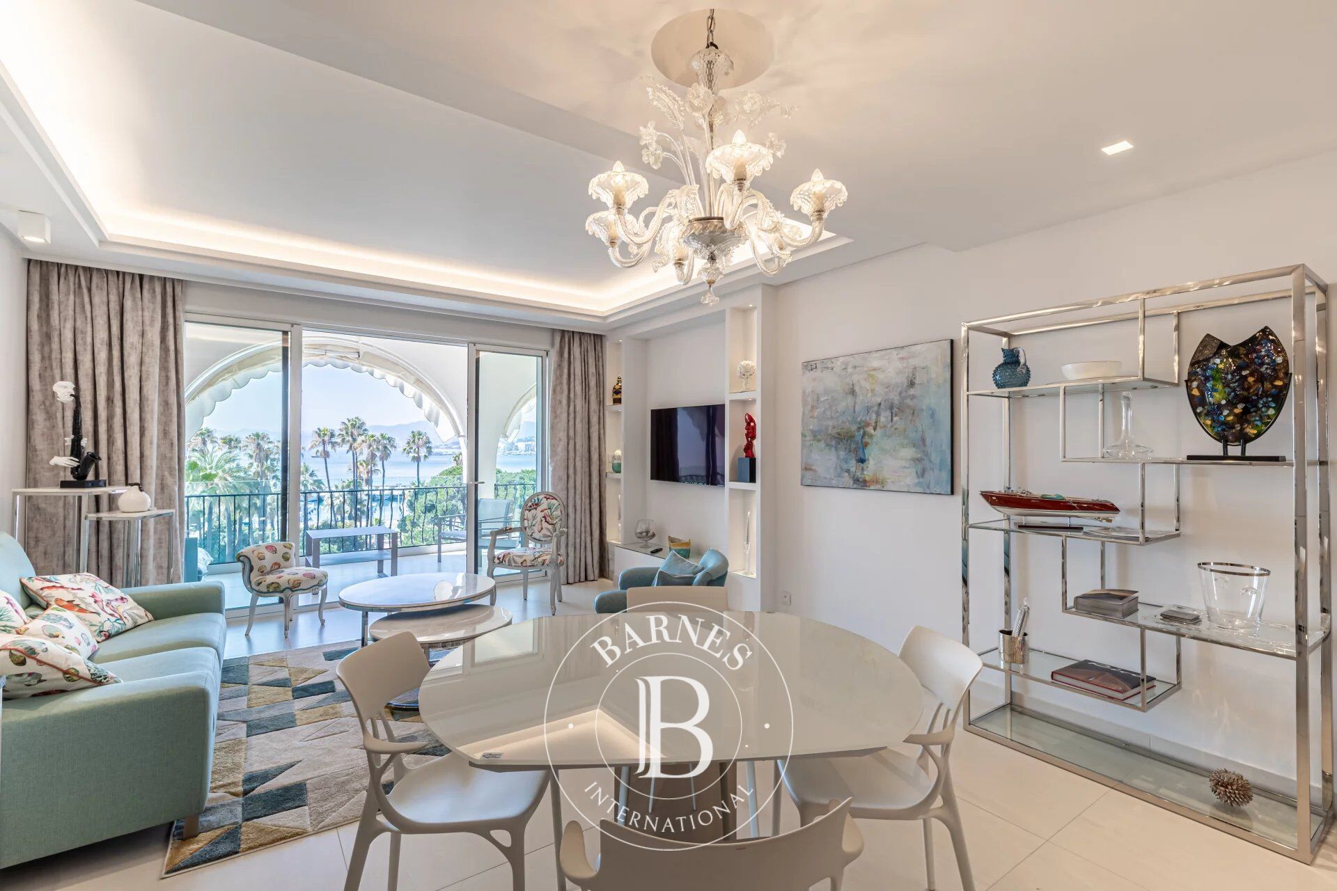 CANNES CROISETTE - PANORAMIC SEA VIEW - 3 BEDROOMS - picture 2