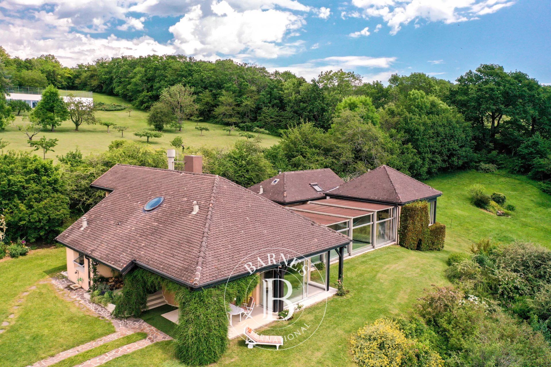 Villa Grilly - picture 2