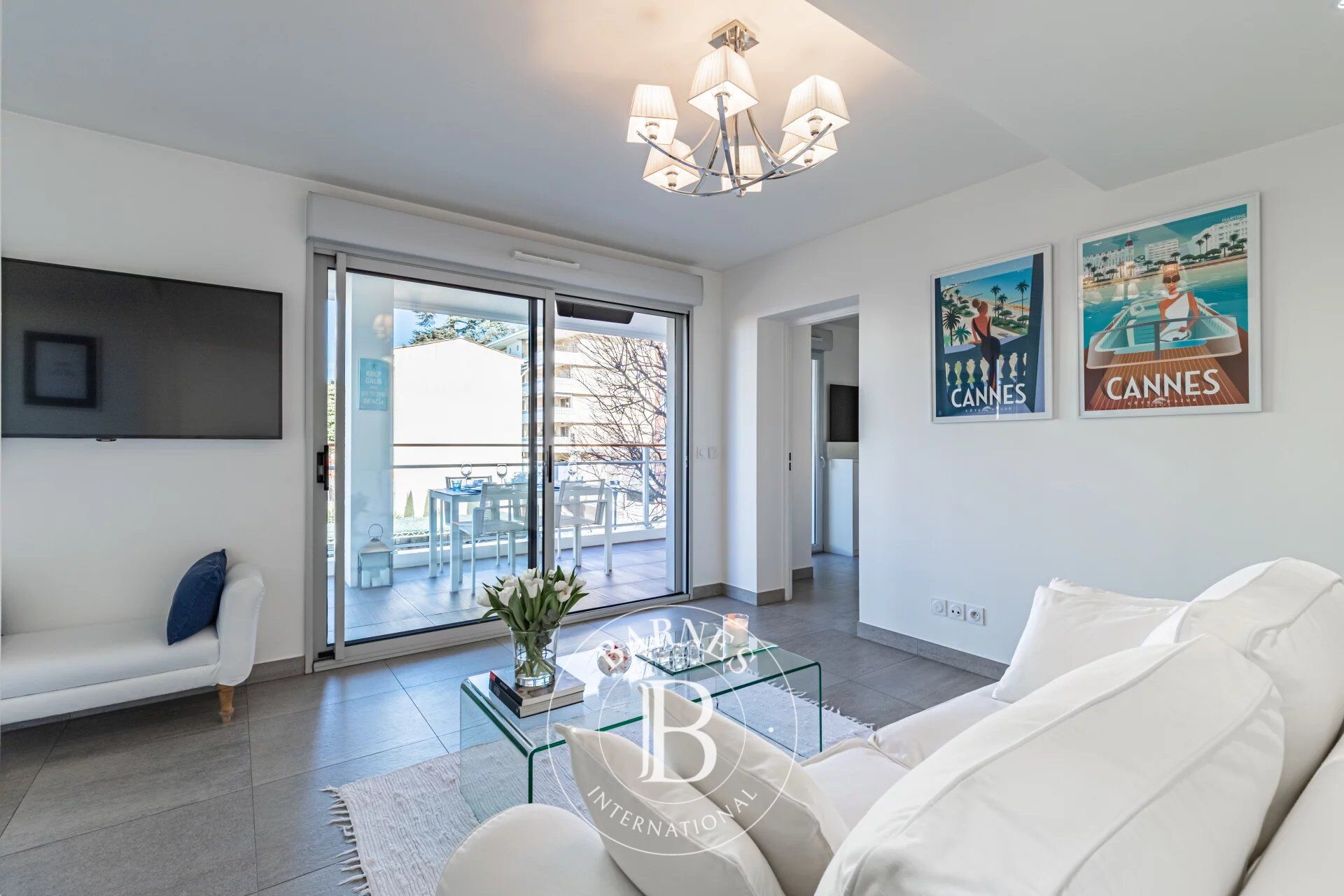 CANNES CITY CENTER - BRAND NEW APARTMENT - 1 BEDROOM - picture 2