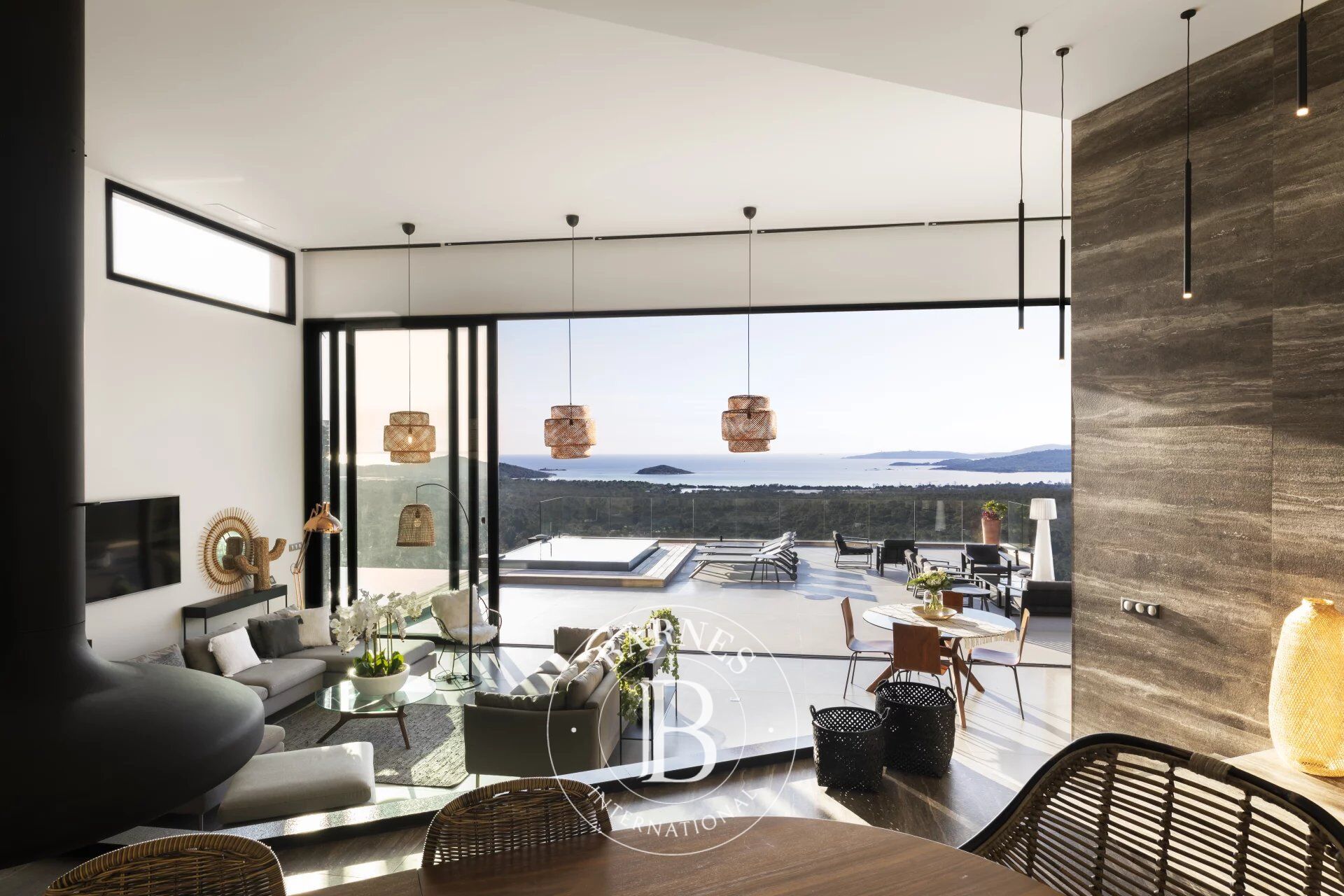 Villa Sainte-Lucie-de-Porto-Vecchio - picture 2