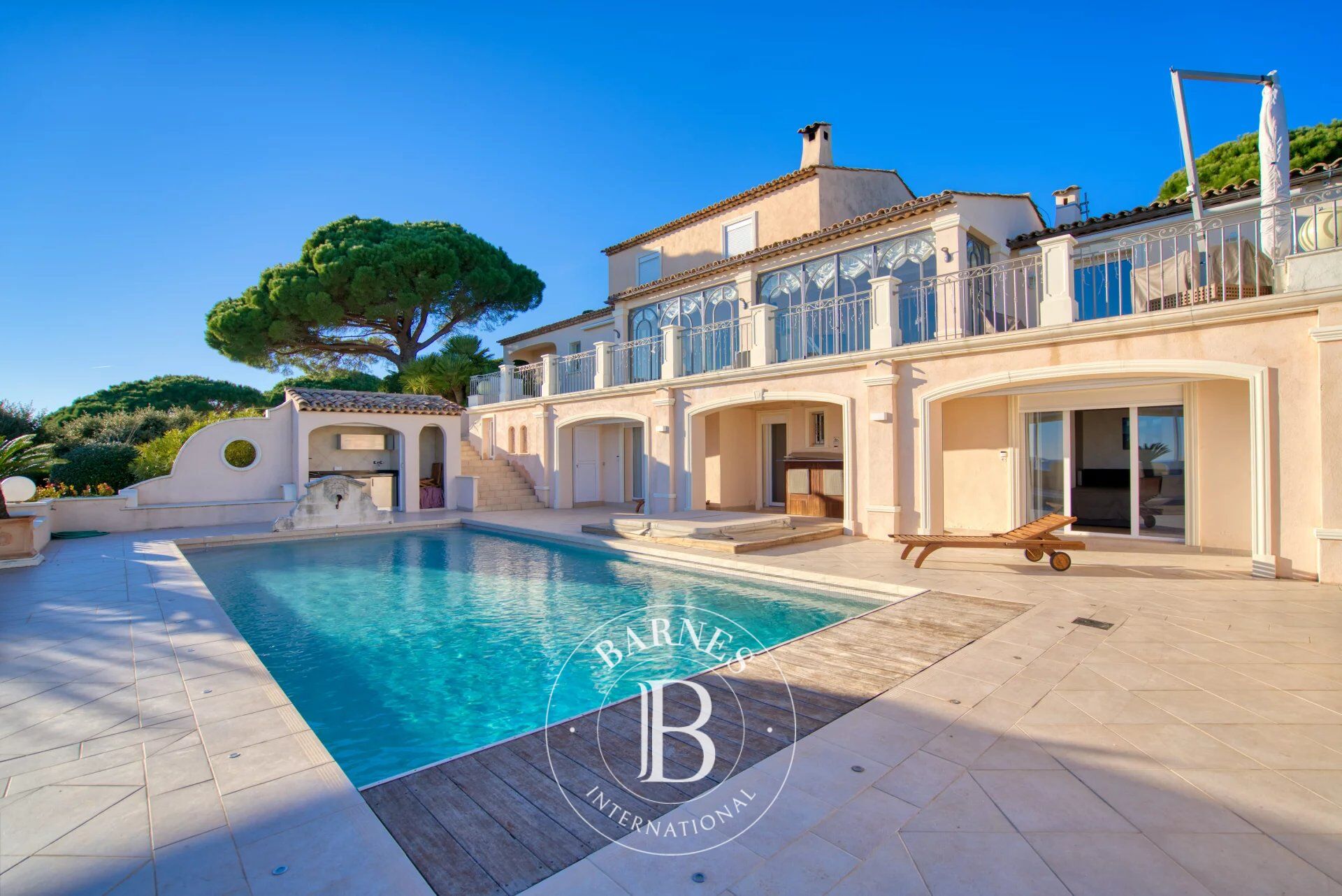 AFFITTI VACANZE - SAINTE-MAXIME - PROPRIETÀ CON 5 SUITE - APPARTAMENTO DI SERVIZIO - JACUZZI - PISCINA - picture 3