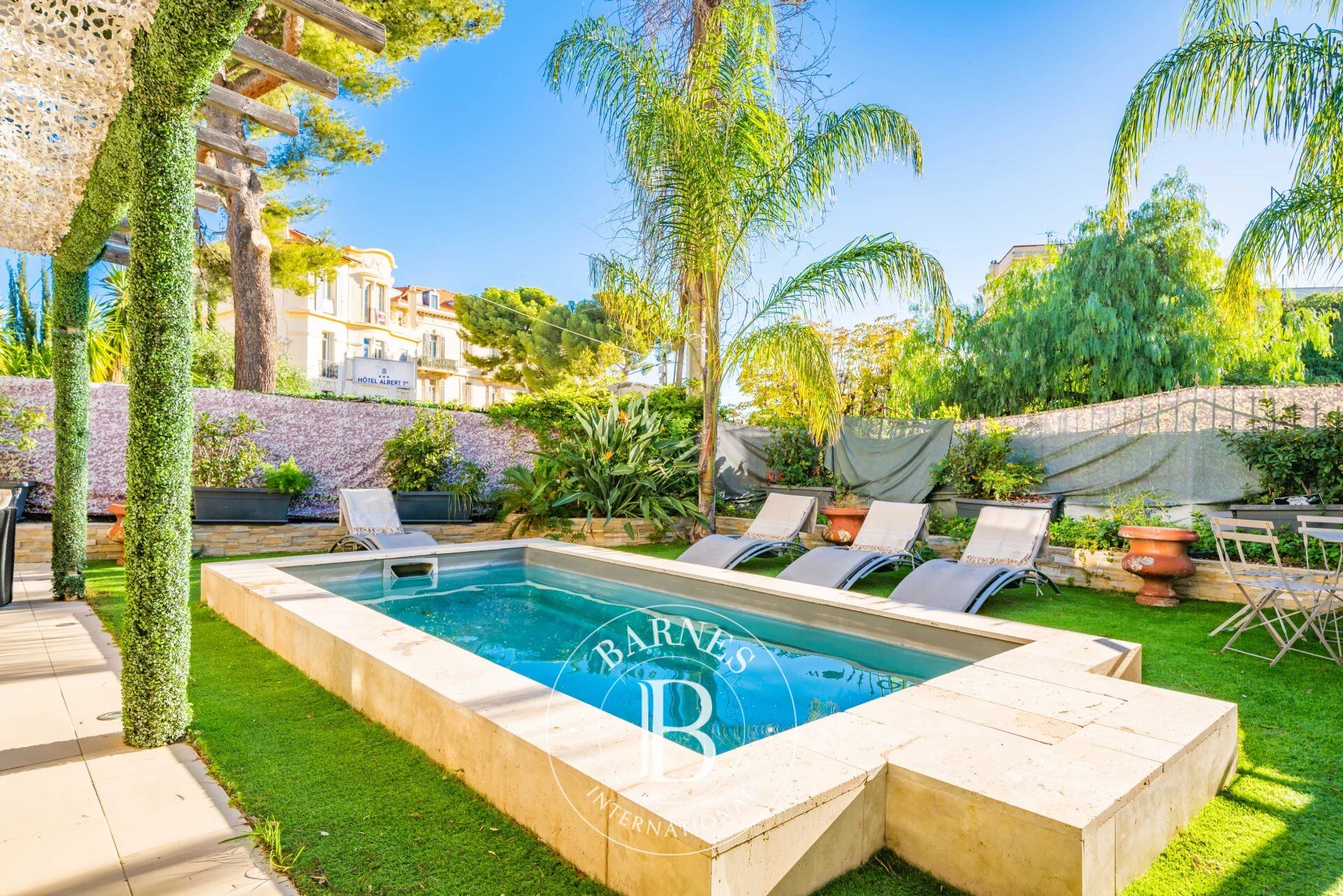 CANNES CENTRE - VILLA AVEC TOIT TERRASSE - 4 CHAMBRES - picture 1