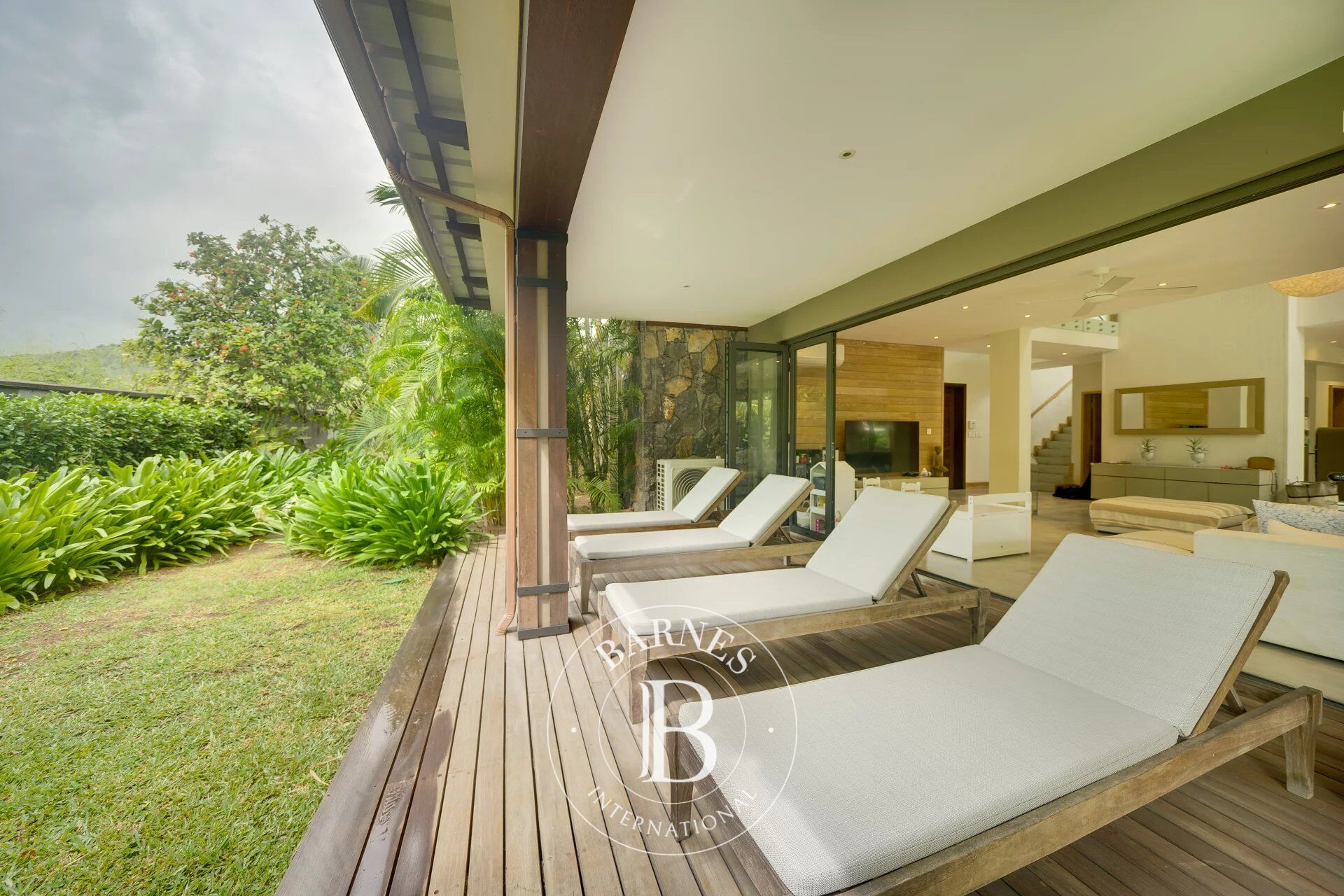 Ev Rivière Noire - picture 4